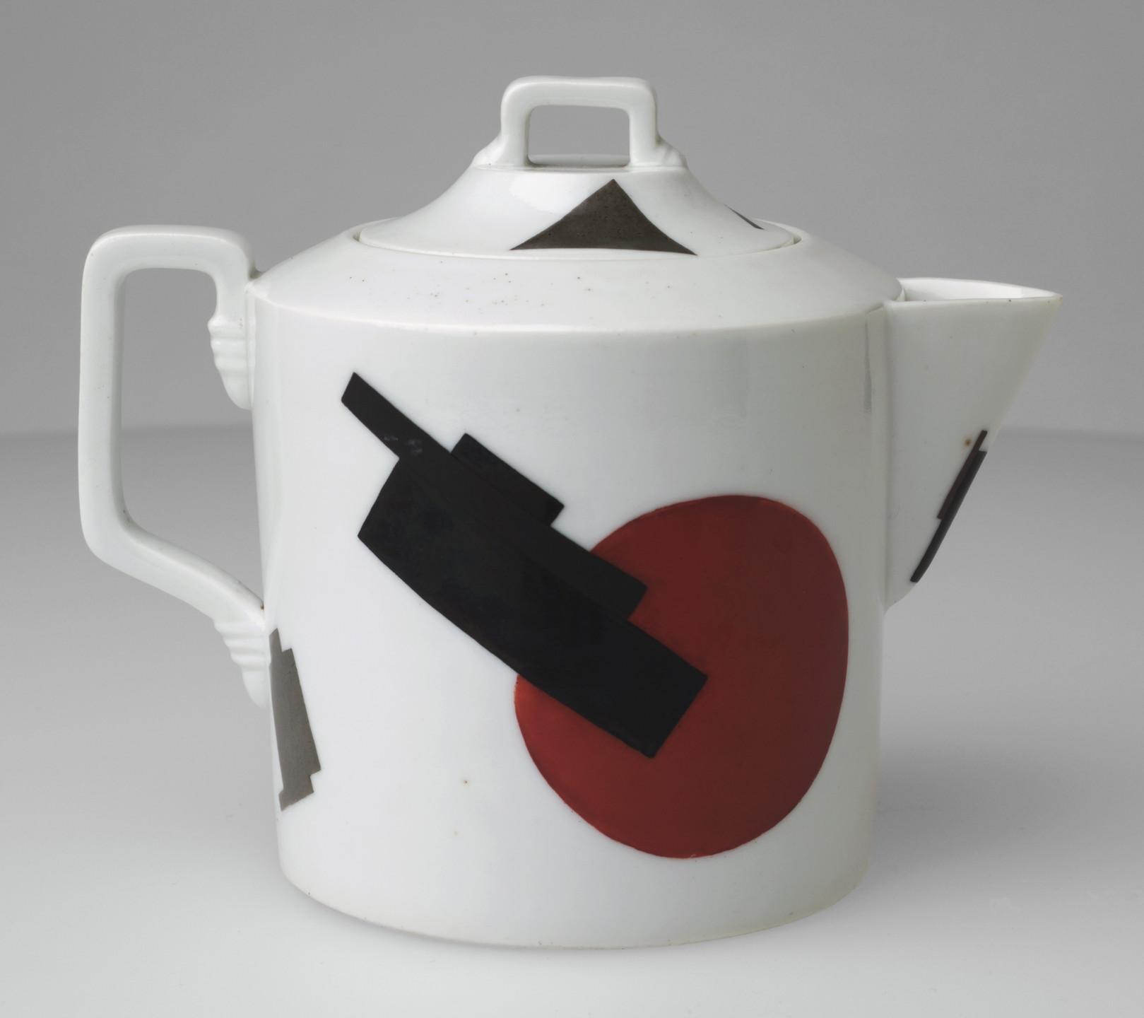 Nikolai Suetin. Teapot. c. 1923