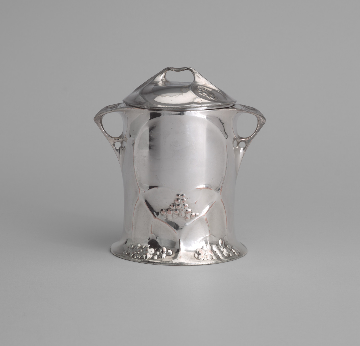 Hugo Leven. Biscuit Jar No.4505. 1902