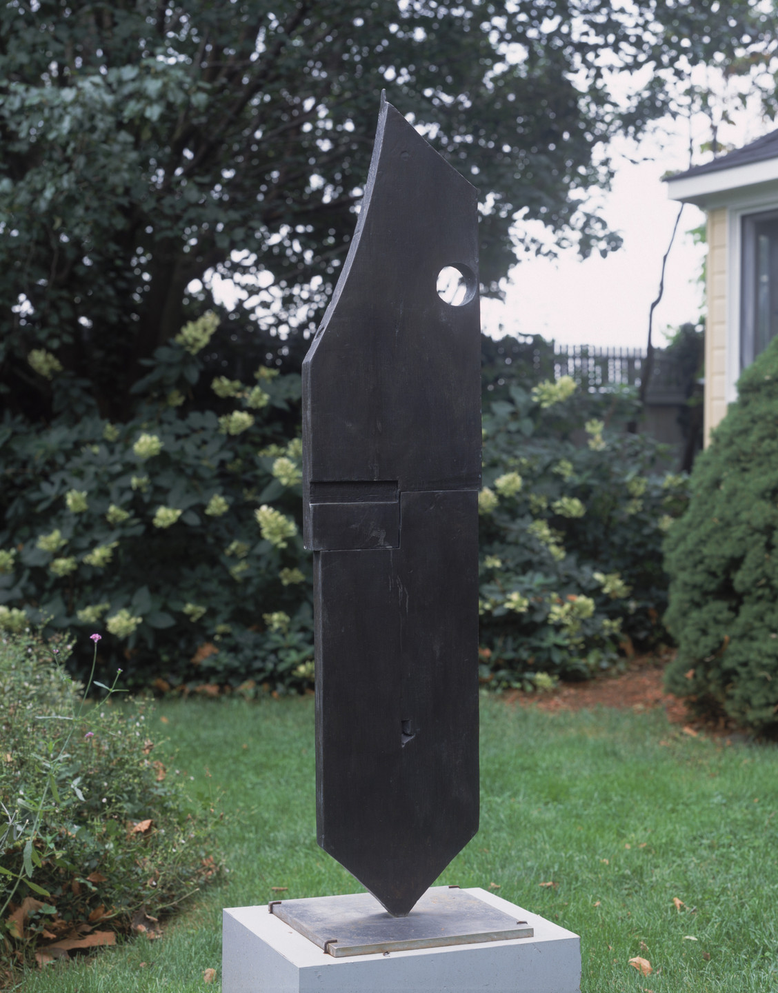 Louise Bourgeois. Quarantania, III. 1949-50 (cast 2001)