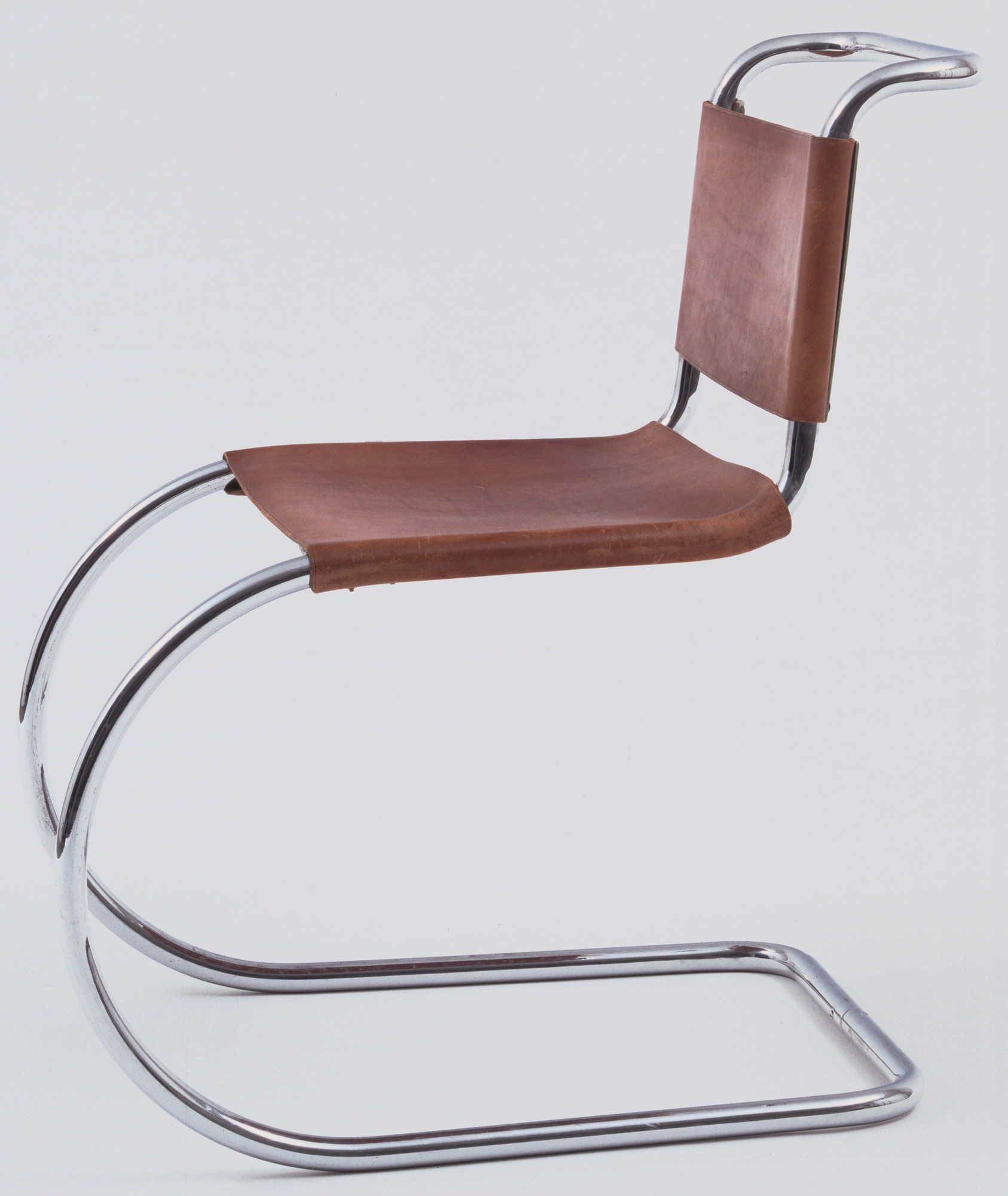 Ludwig Mies van der Rohe. MR Side Chair