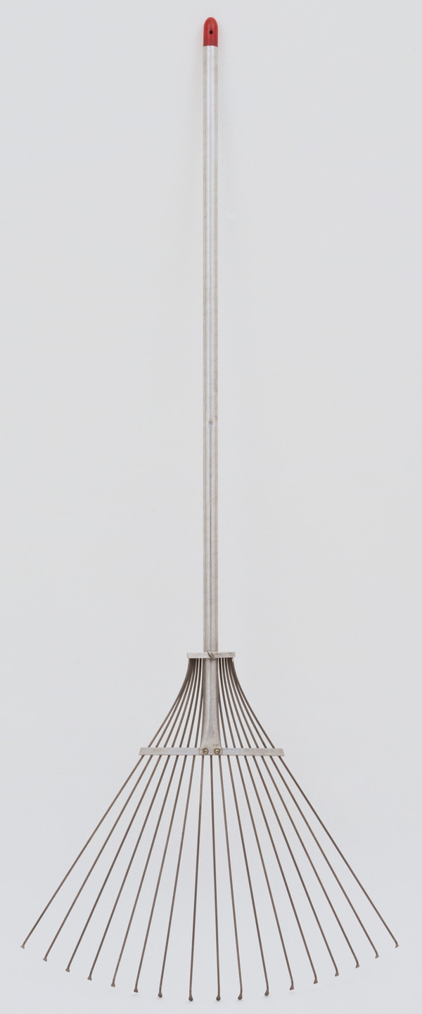 Vernon P. Steele. Adjustable Garden Rake. 1945
