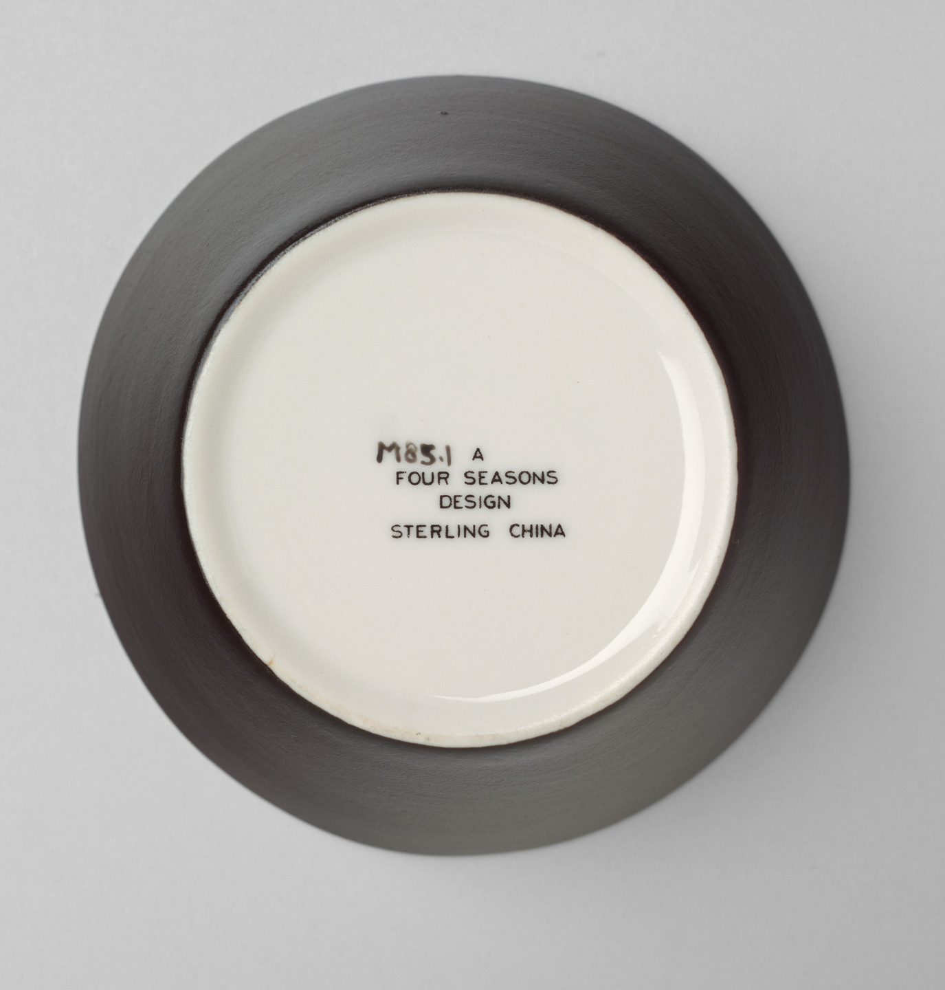 Garth Huxtable, Ada Louise Huxtable. Serving Bowls. 1958