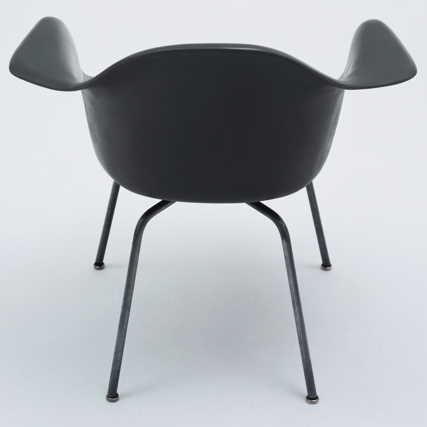 Charles Eames, Ray Eames, University of California Los Angeles Team. Prototype for Armchair. 1948