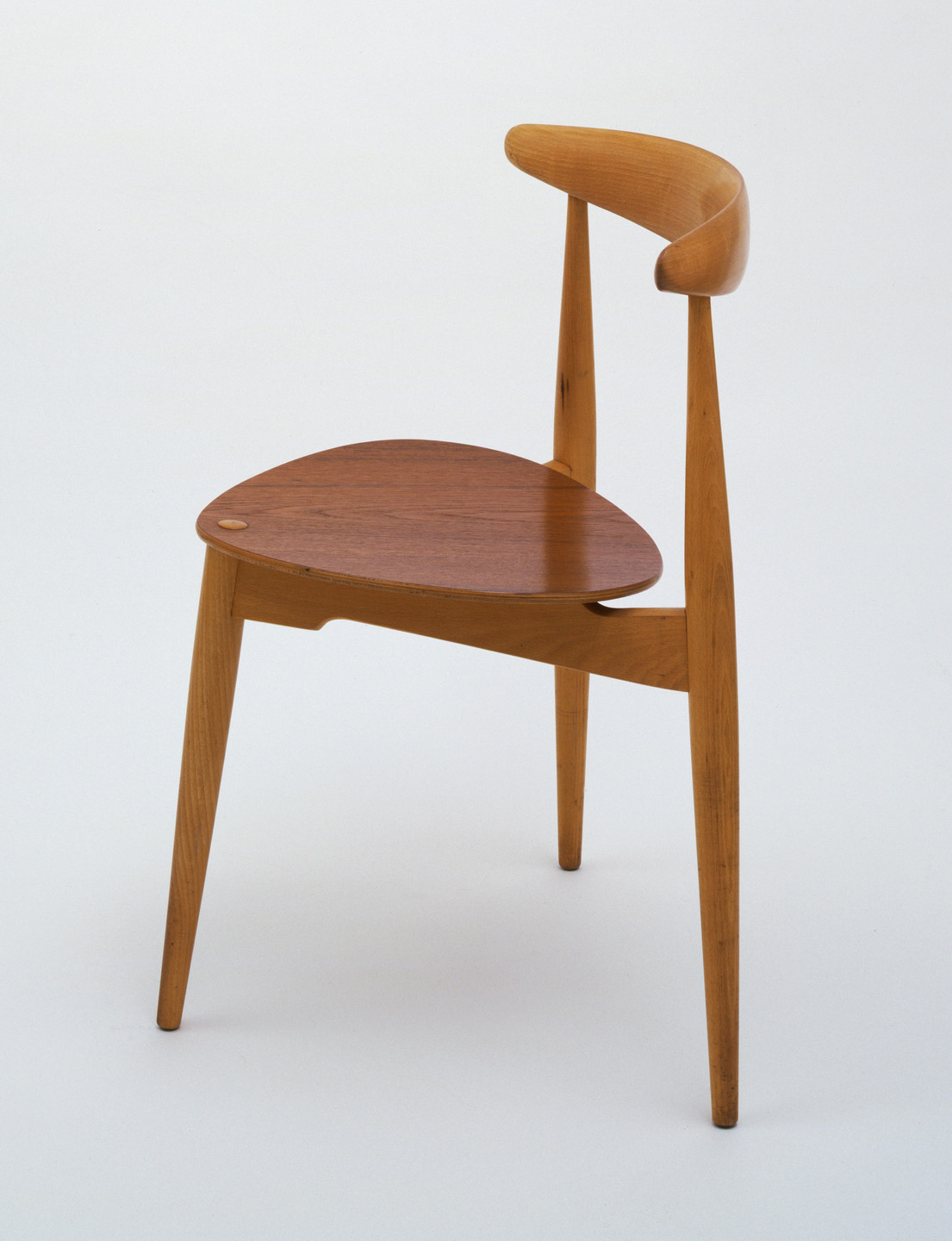 Hans Wegner. Stacking Side Chair. 1952