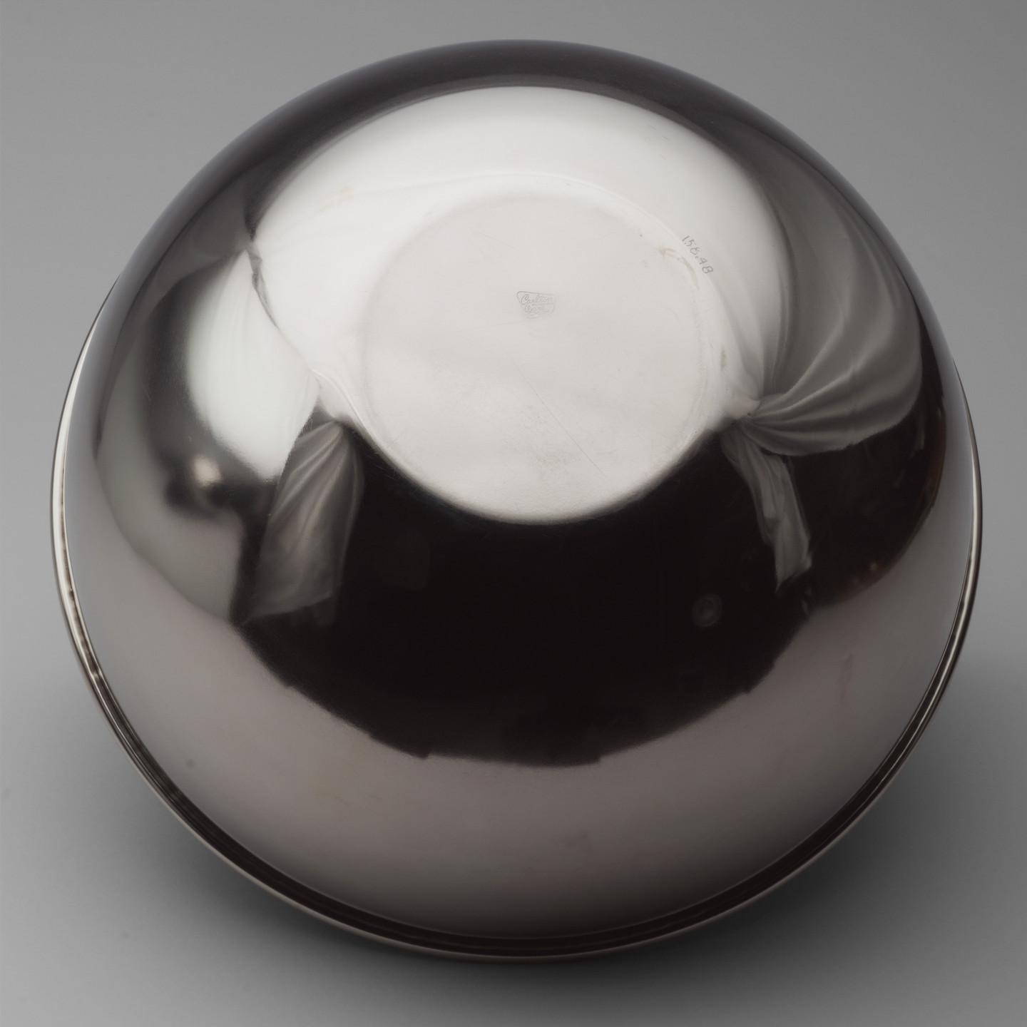 Rex A. Stevens. 13 1/2 Quart Mixing Bowl (no. 354). 1931