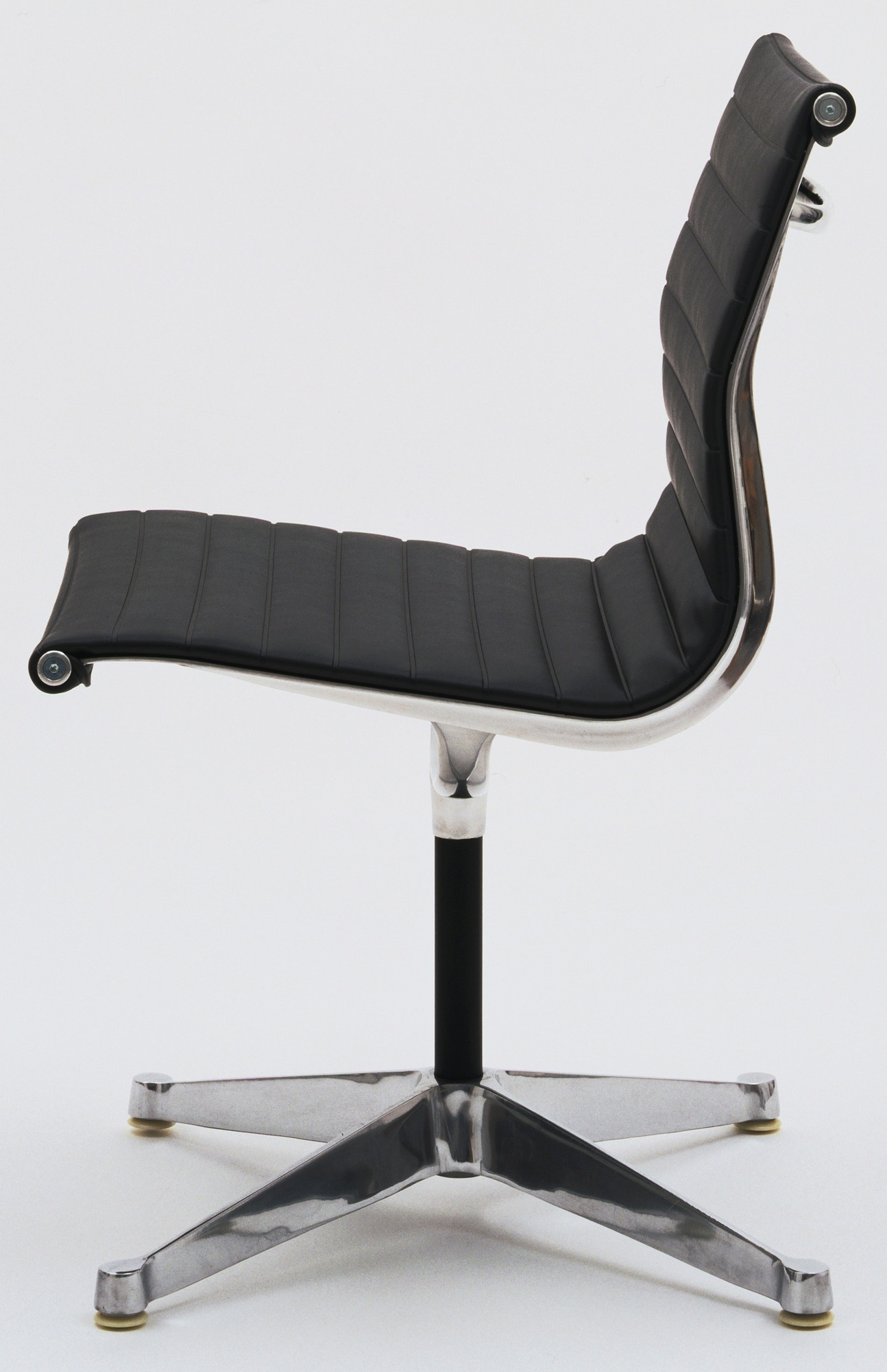 Charles Eames. Side Chair
