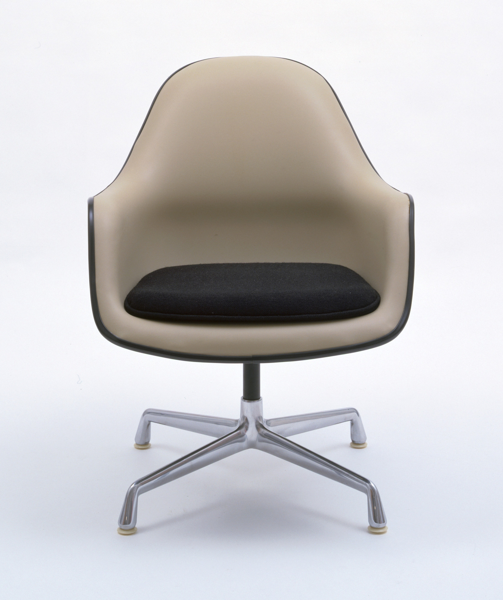 Charles Eames. Armchair