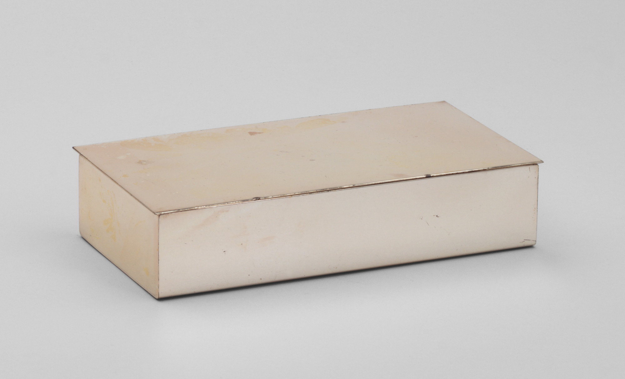 Cravell, Inc., Long Island, NY. Cigarette Box. 1940s