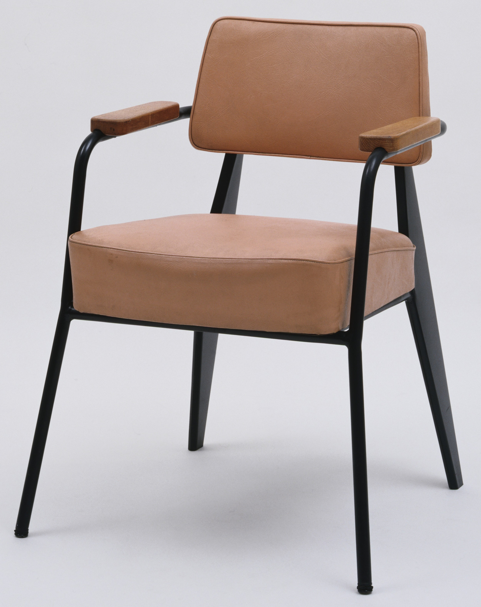 【 新品 】Jean Prouvé Vitra reissues Jean Prouvé's armchair designed in 1948