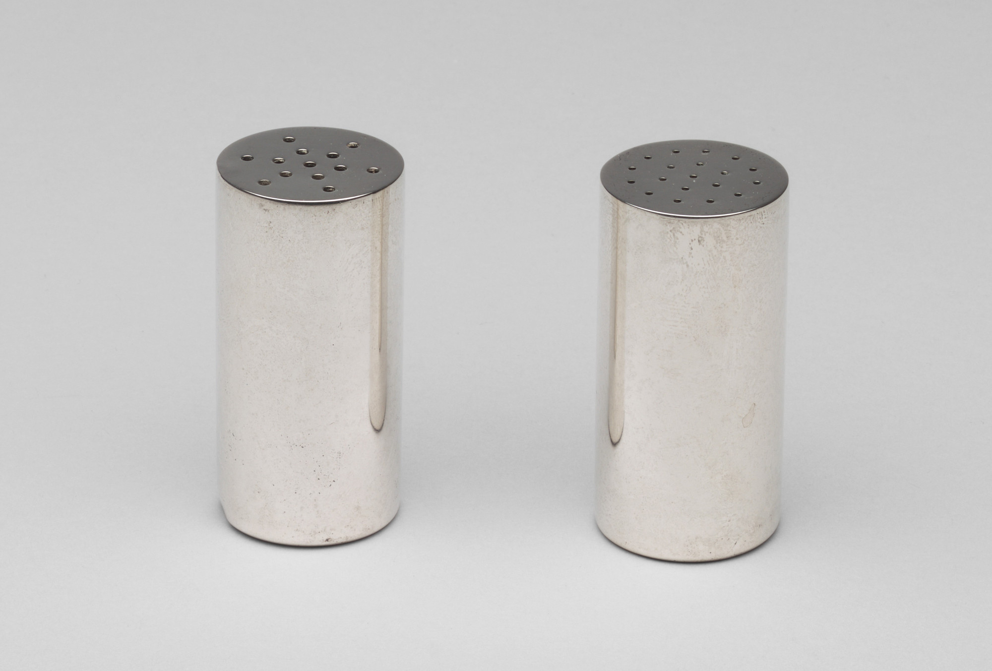 Allan Adler. Salt and Pepper Shakers (Exhibited in the US Pavilion in the 1951 Milan Triennale). 1949