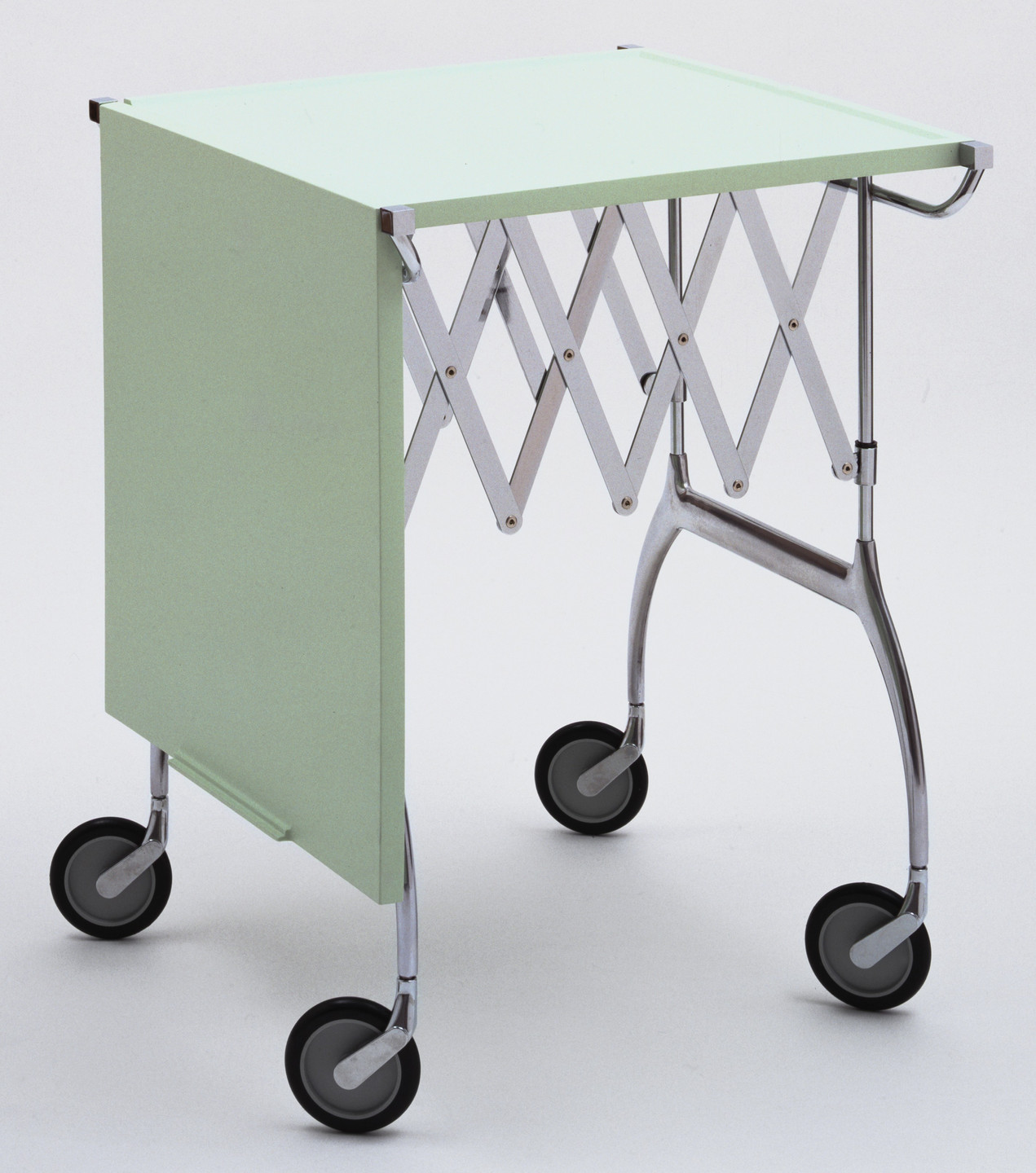 Antonio Citterio, Glen Oliver Löw. Battista Folding Extension Table. 1991