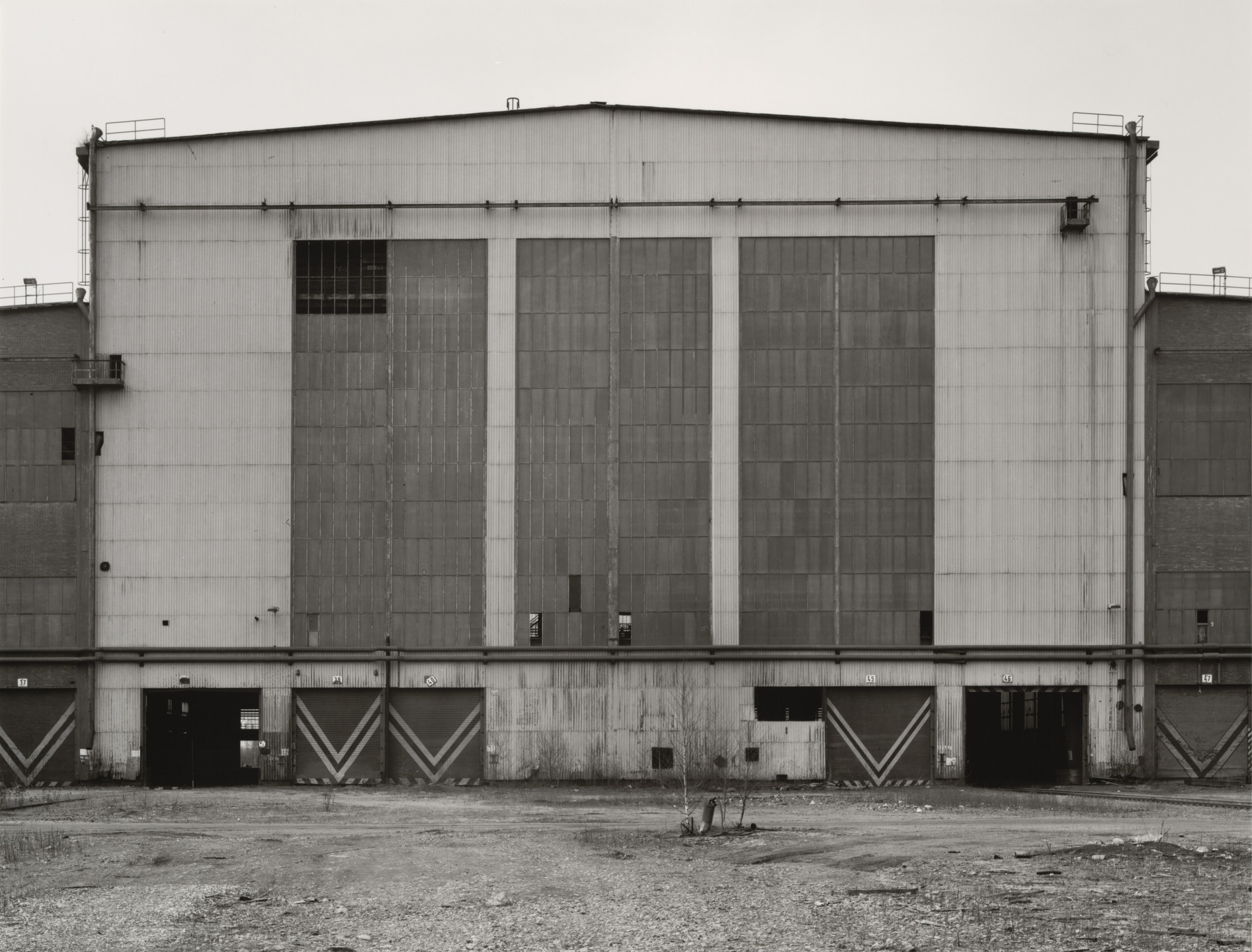 Bernd Becher, Hilla Becher. Industrial Façades. 1978-92