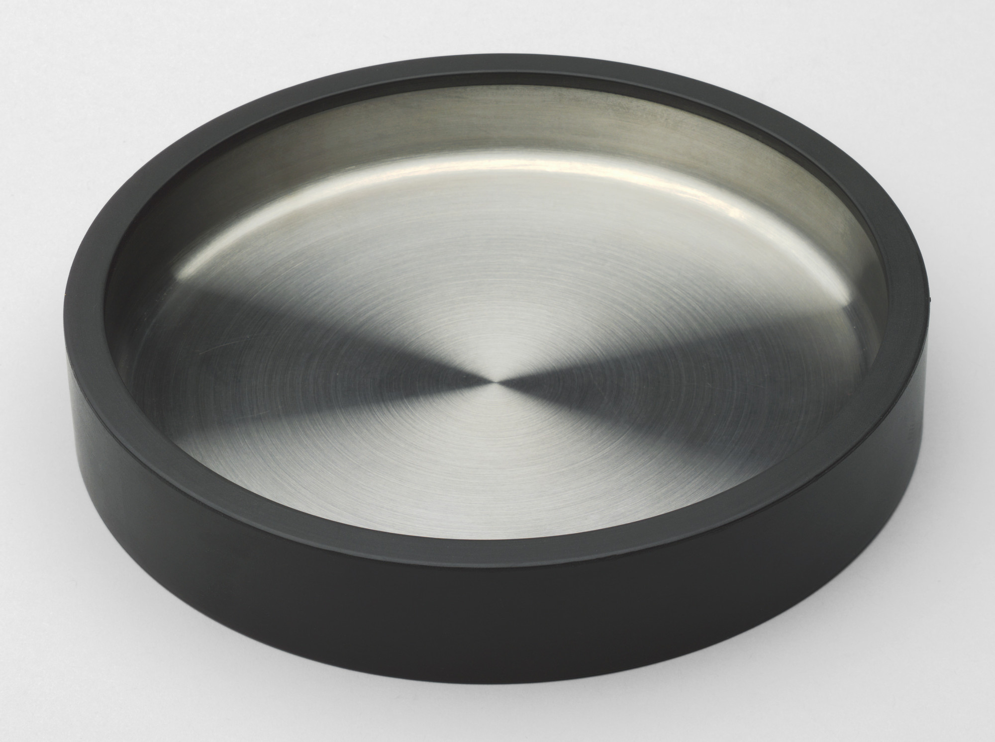 gom design by masayuki k 置き型灰皿 Masayuki Kurokawa. Gom Ashtray. 1975 | MoMA
