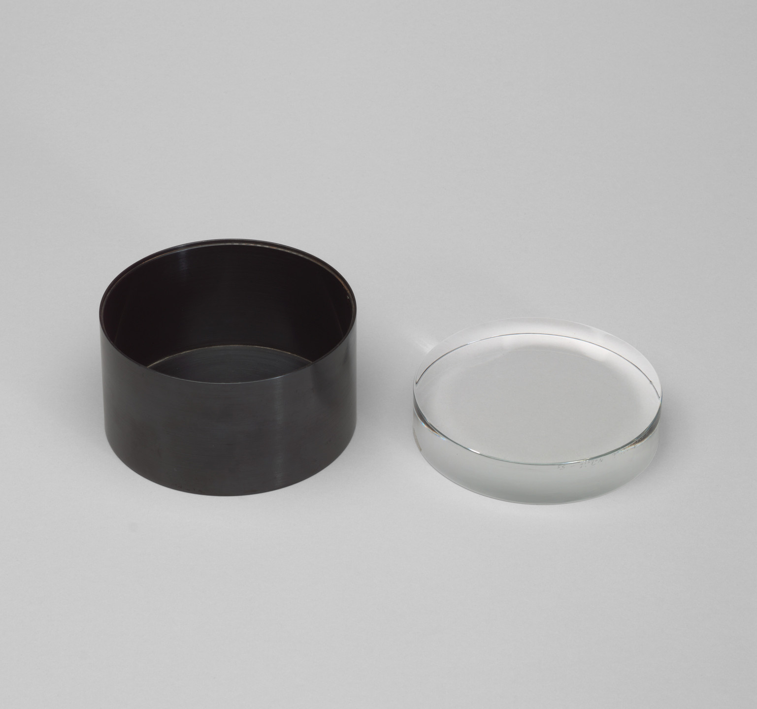 Saara Hopea. Container. 1954