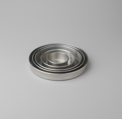 Wear-Ever Round Cake Pans