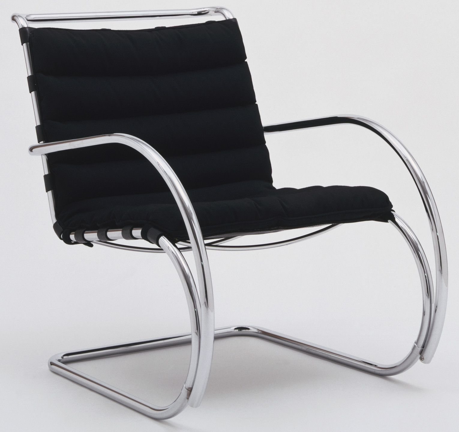 Ludwig Mies van der Rohe. MR Lounge Chair (model 44 Ludwig Mies van der Rohe. MR Lounge Chair (model 44
