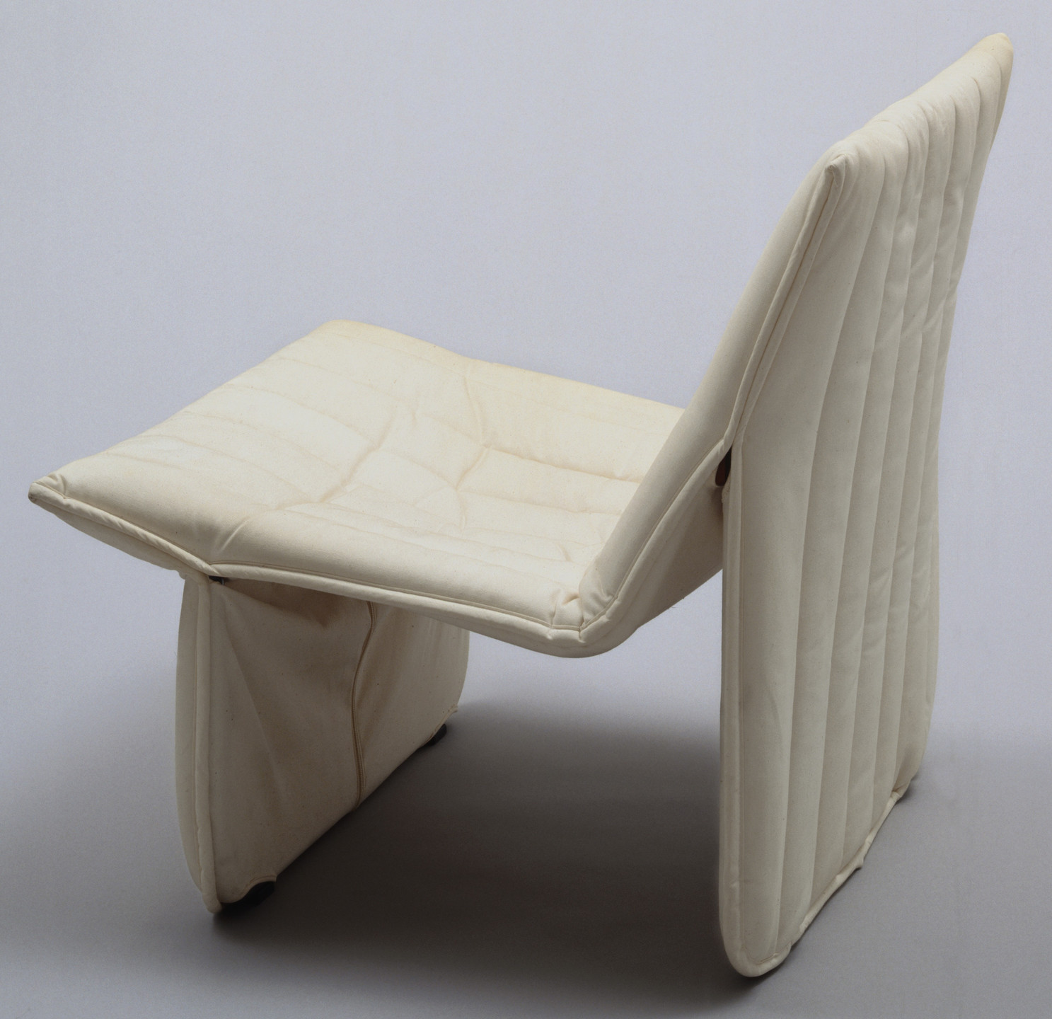 Niels Sylvester Bendtsen. Ribbon Chair. 1975