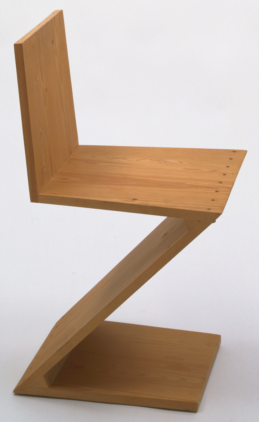Gerrit Rietveld. Zig-Zag Chair. 1934