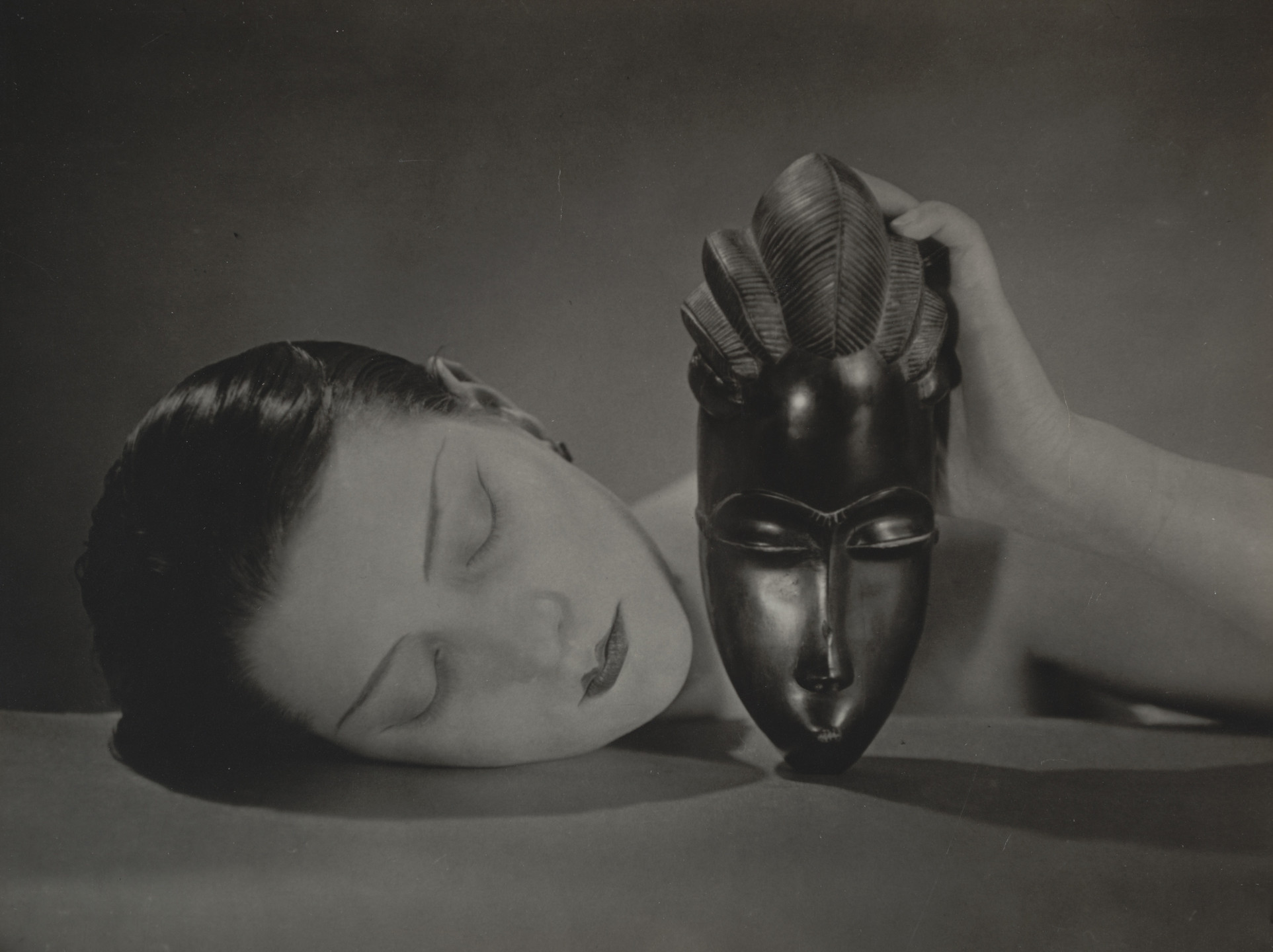 Man Ray (Emmanuel Radnitzky). Noire et blanche. 1926 | MoMA