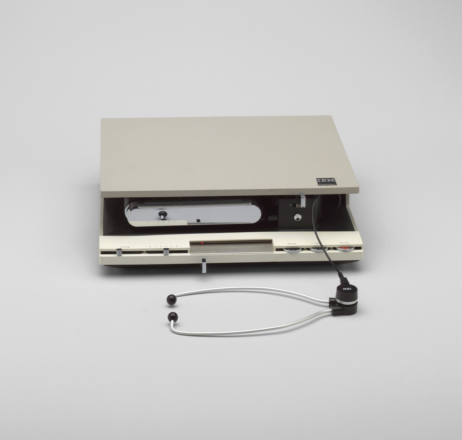 Eliot Noyes and Associates. Executary Transcribing Machine (model 272). 1966