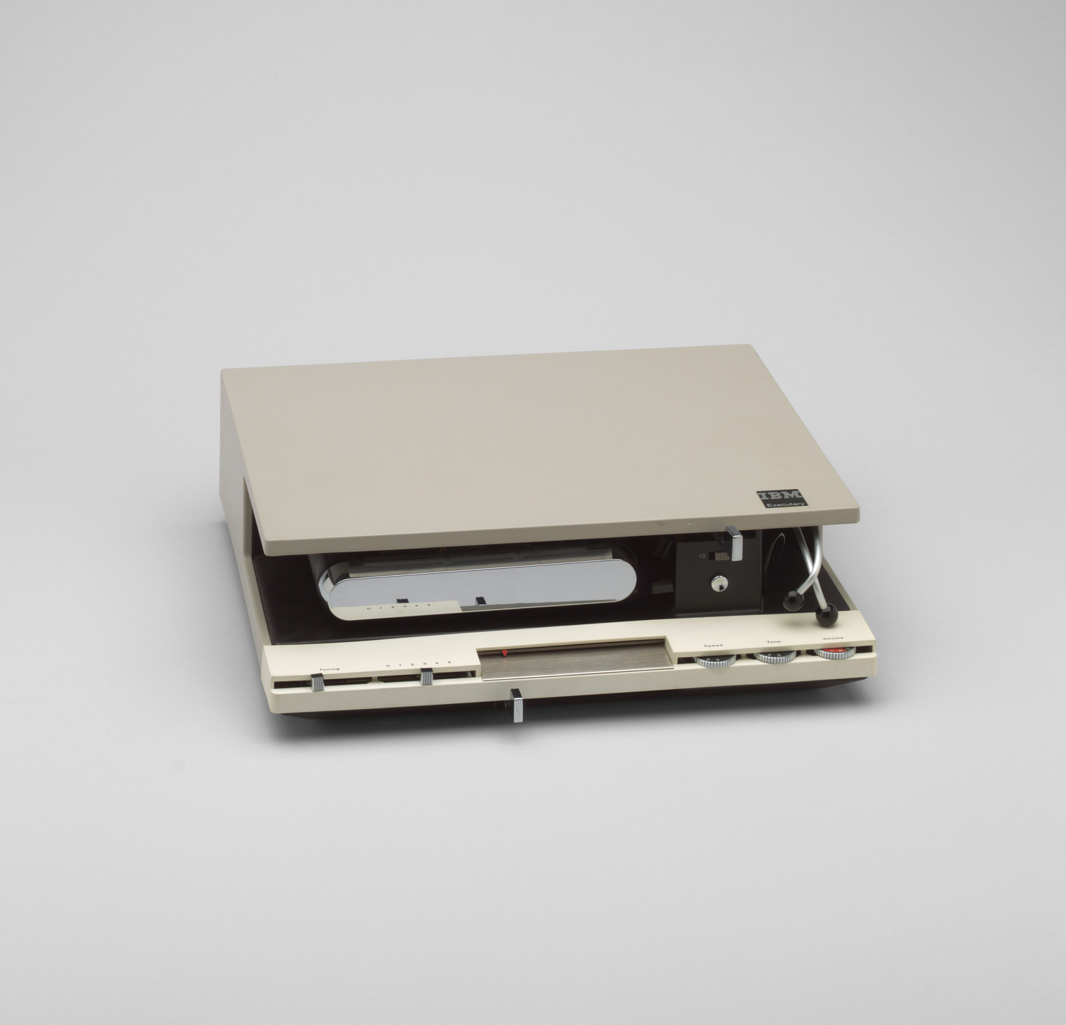 Eliot Noyes and Associates. Executary Transcribing Machine (model 272). 1966