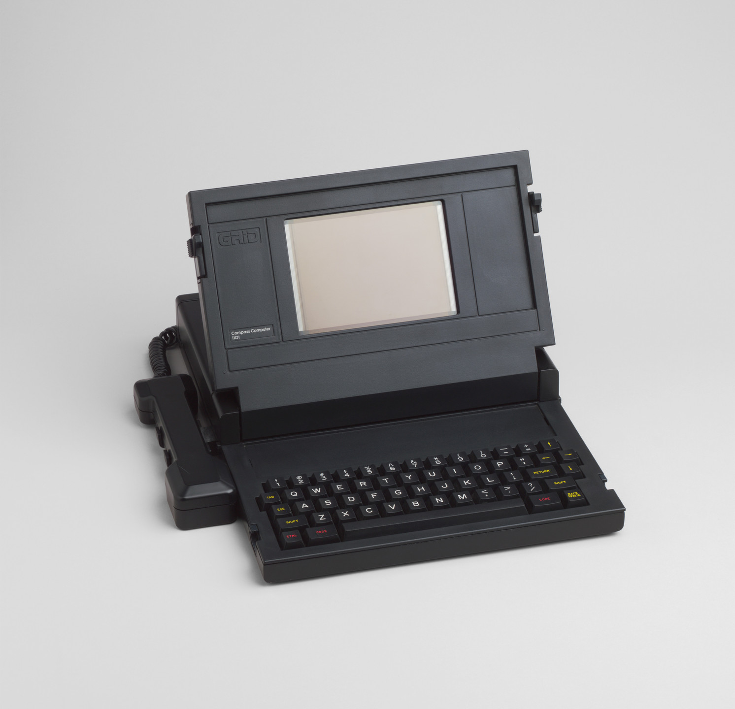 Bill Moggridge, Stephen Hobson, Glenn Edens. Compass Portable Computer. 1981