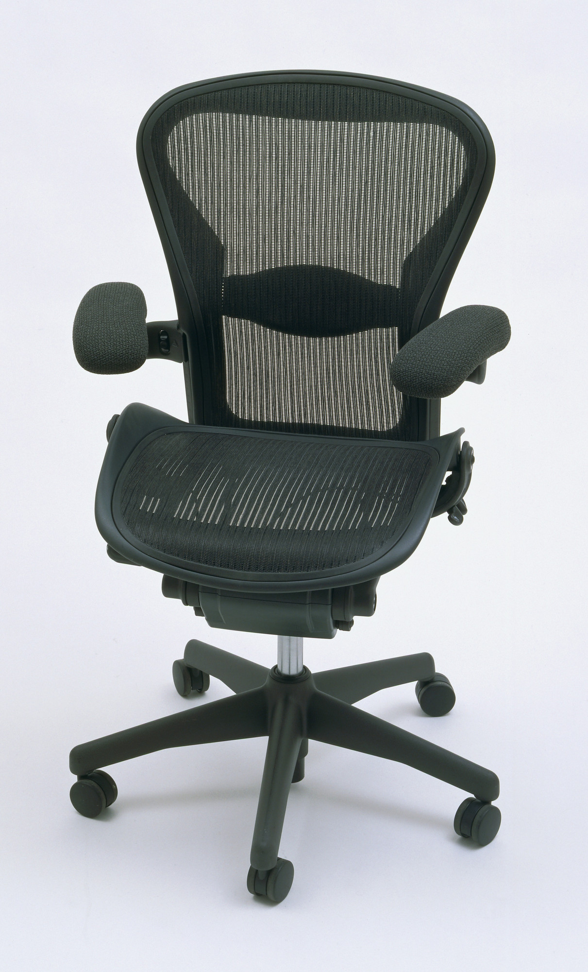 donald t chadwick william stumpf aeron office chair 1992