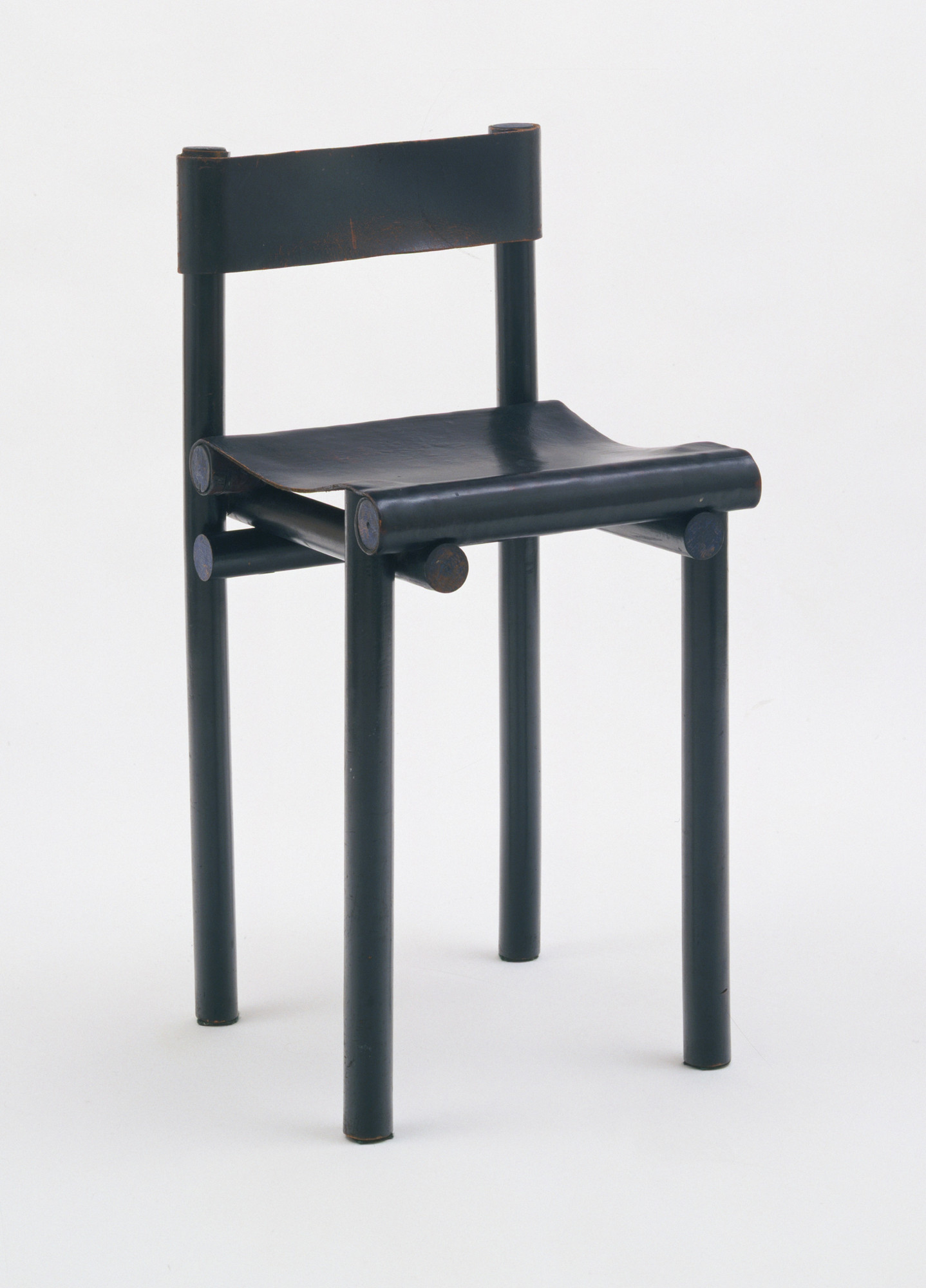 アート・デザイン・音楽 DRESNER MOBEL des 18.Jahrhunderts Who inspired Gerrit Rietveld to design the iconic Red and Blue