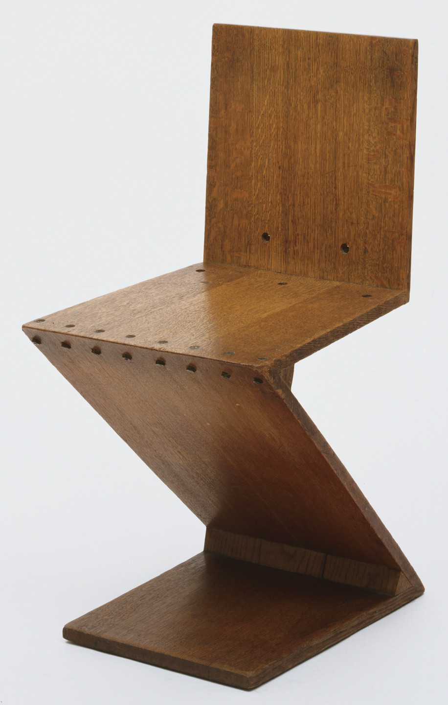Gerrit Rietveld. Zig-Zag Chair. 1934