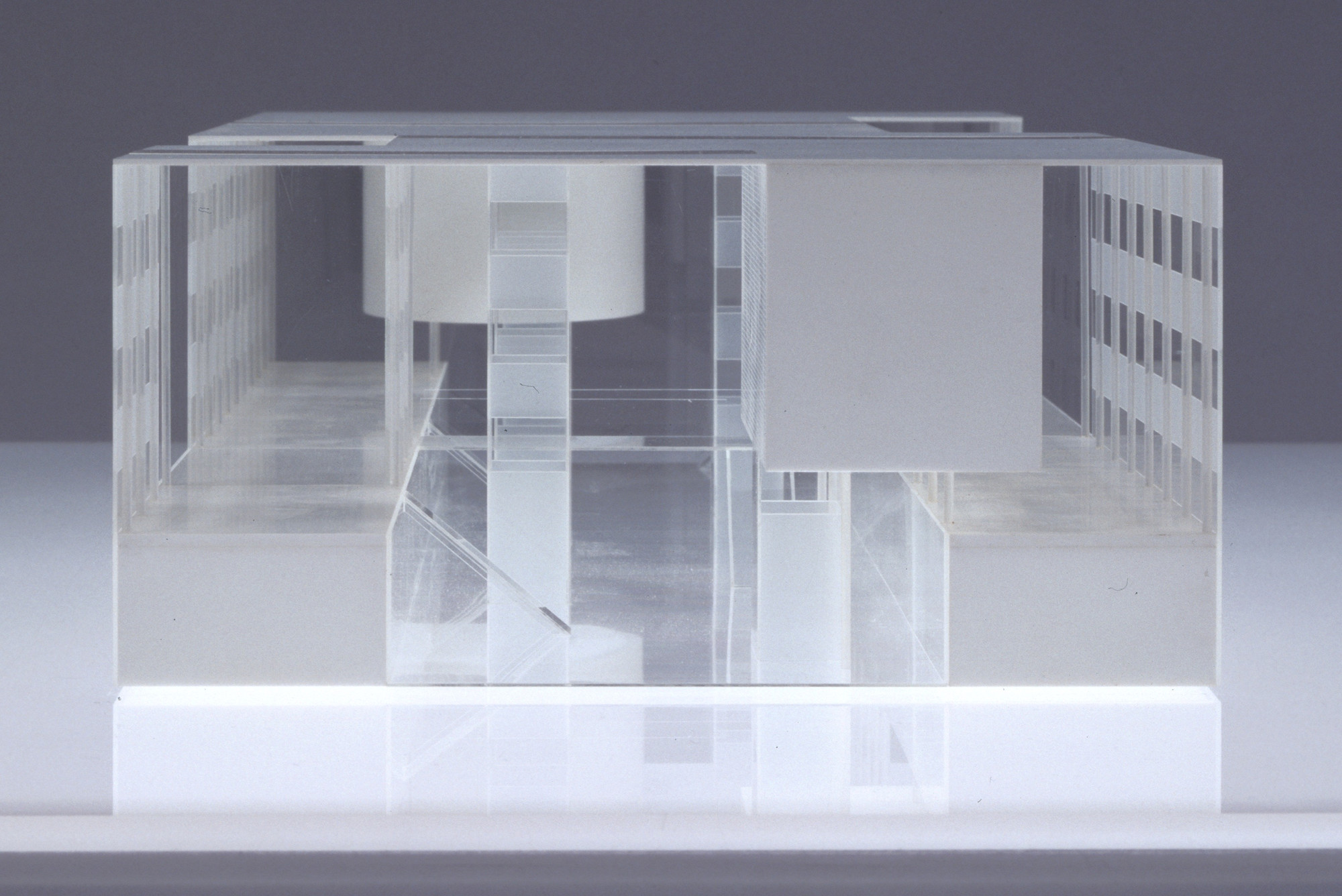 Kazuyo Sejima &amp; Associates, Kazuyo Sejima. Saishunkan Seiyaku Women&#39;s Dormitory, Kumamoto City, Japan (Scale model 1:100). 1990–1991