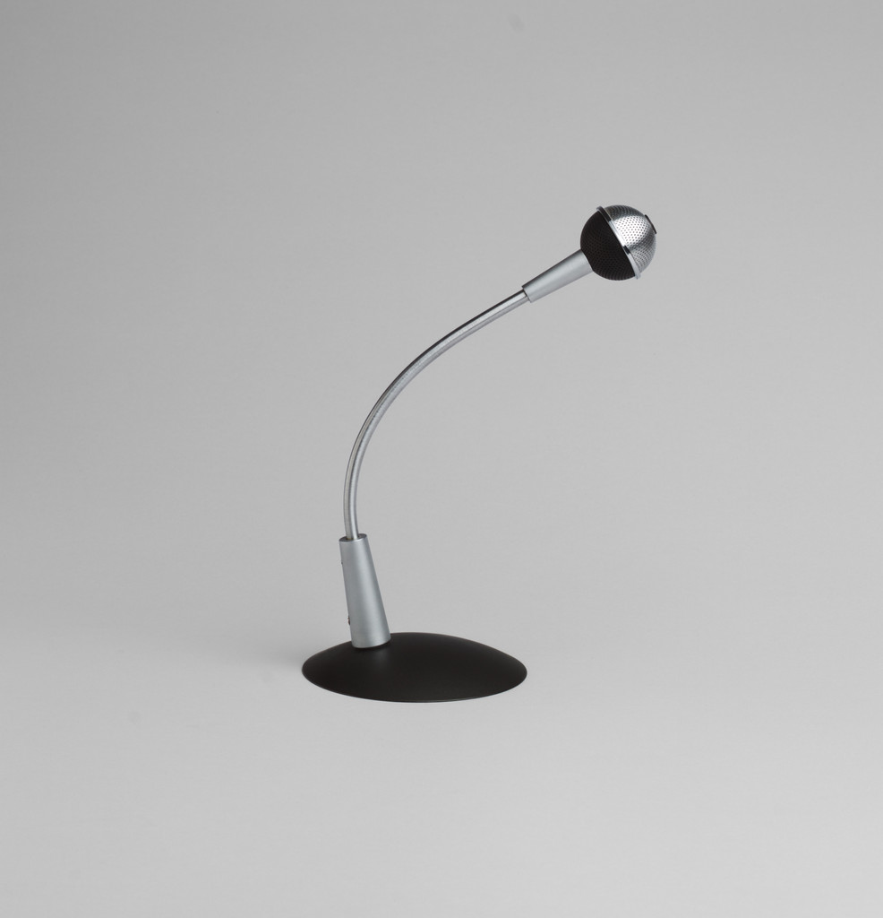 Microphone (model MD9)
