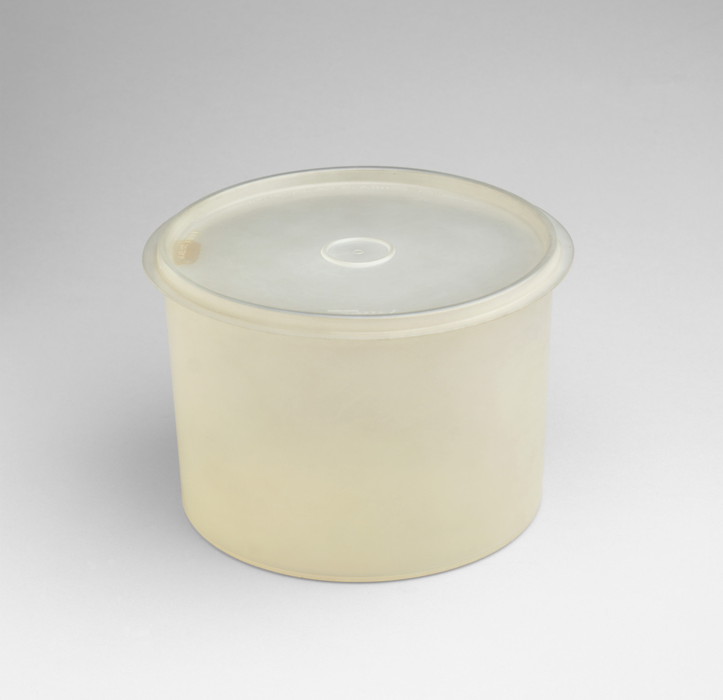 Earl S. Tupper. Food Storage Container. 1945