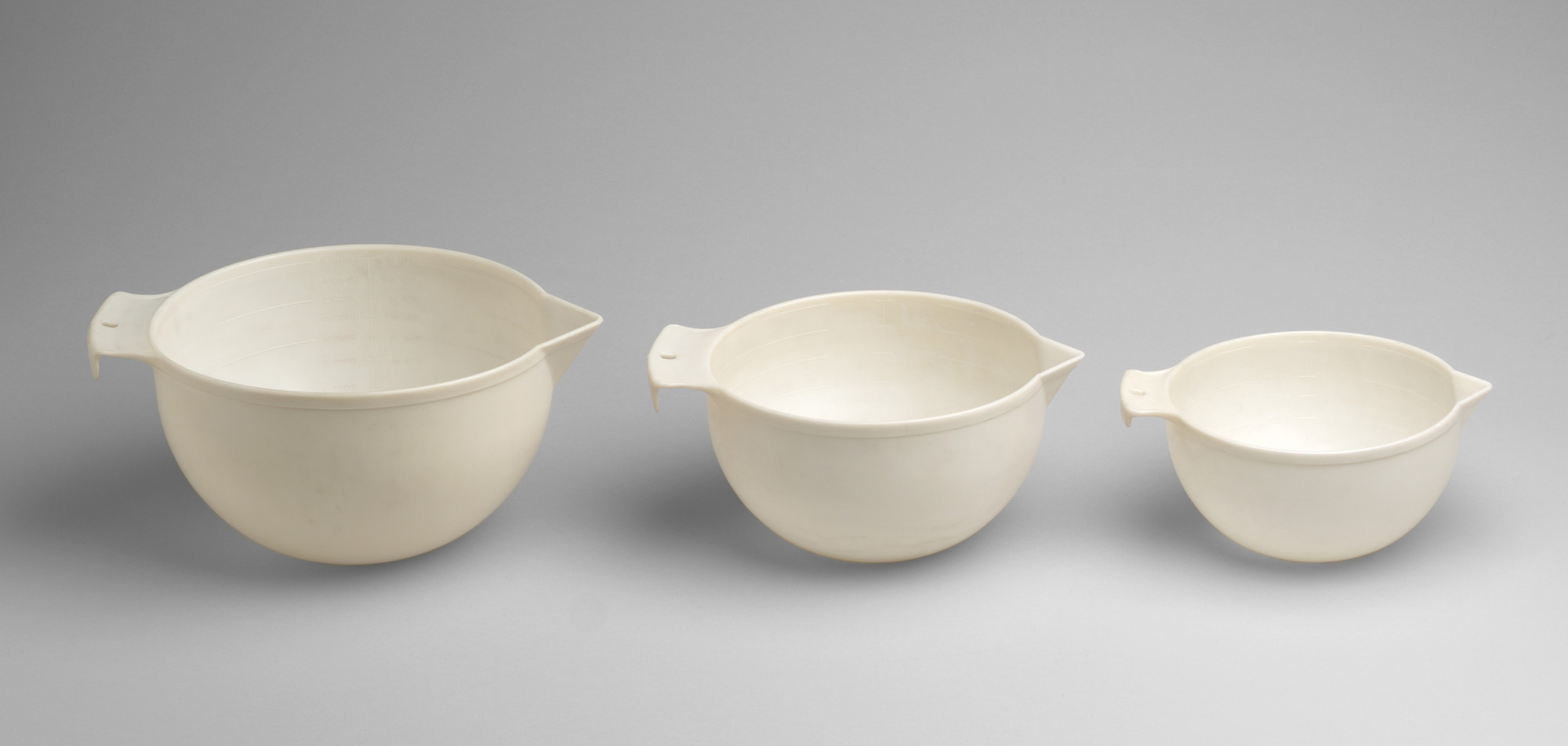 Plas-tex Corporation, Los Angeles, CA. Nesting Mixing Bowls. c. 1955