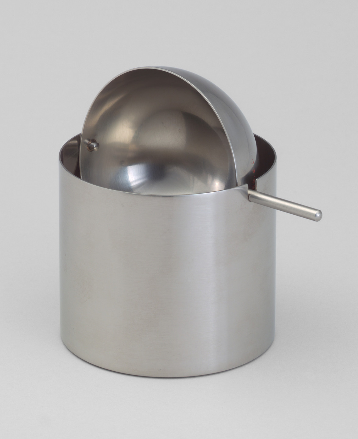 Arne Jacobsen. Cylinda Ashtray. 1964-67