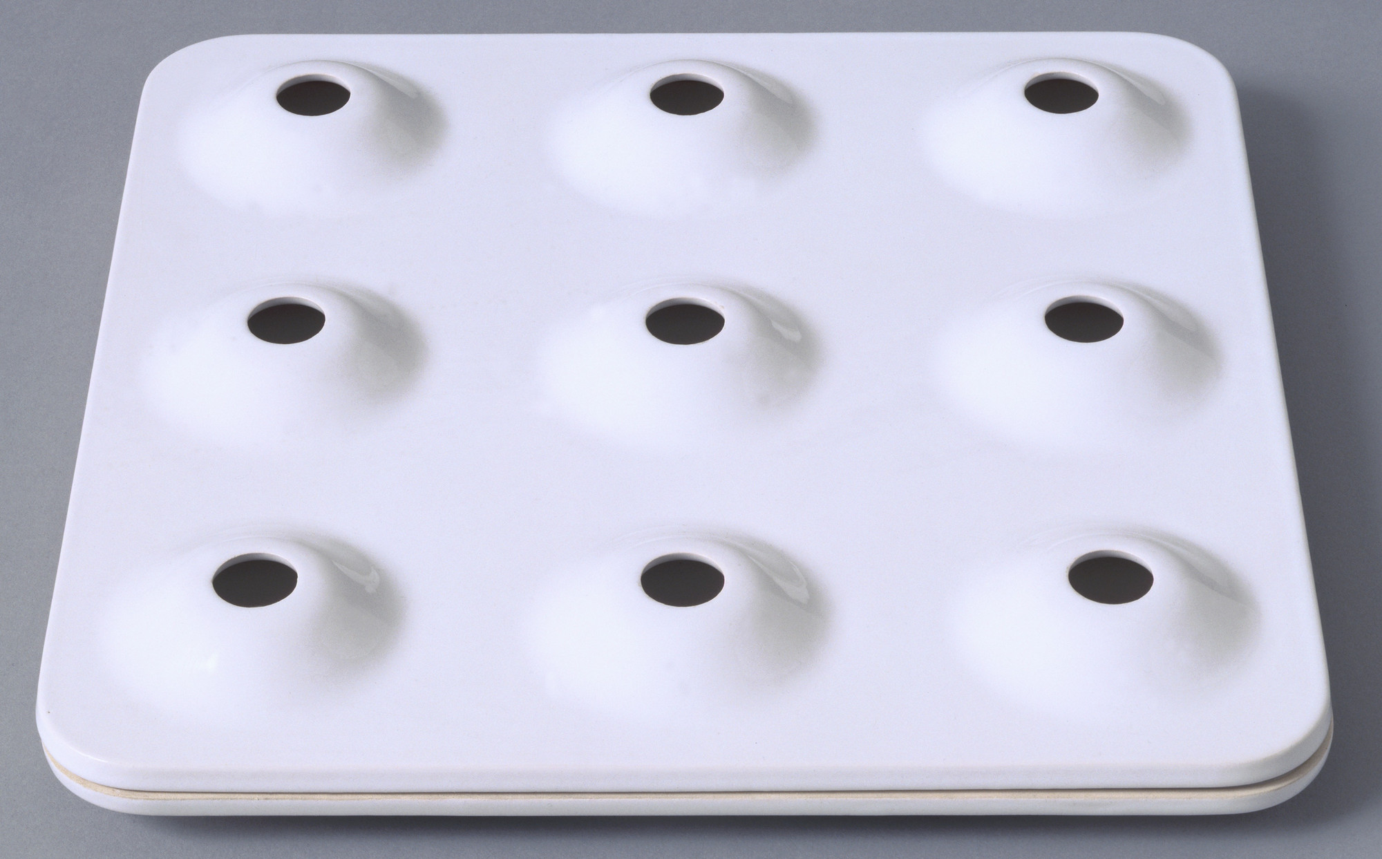 Ronan Bouroullec, Erwan Bouroullec. Square Vase. 1999