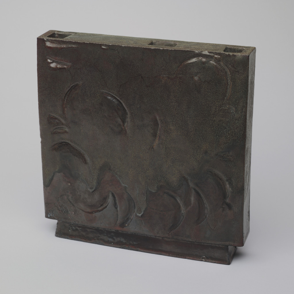 Monolith Wall Vase