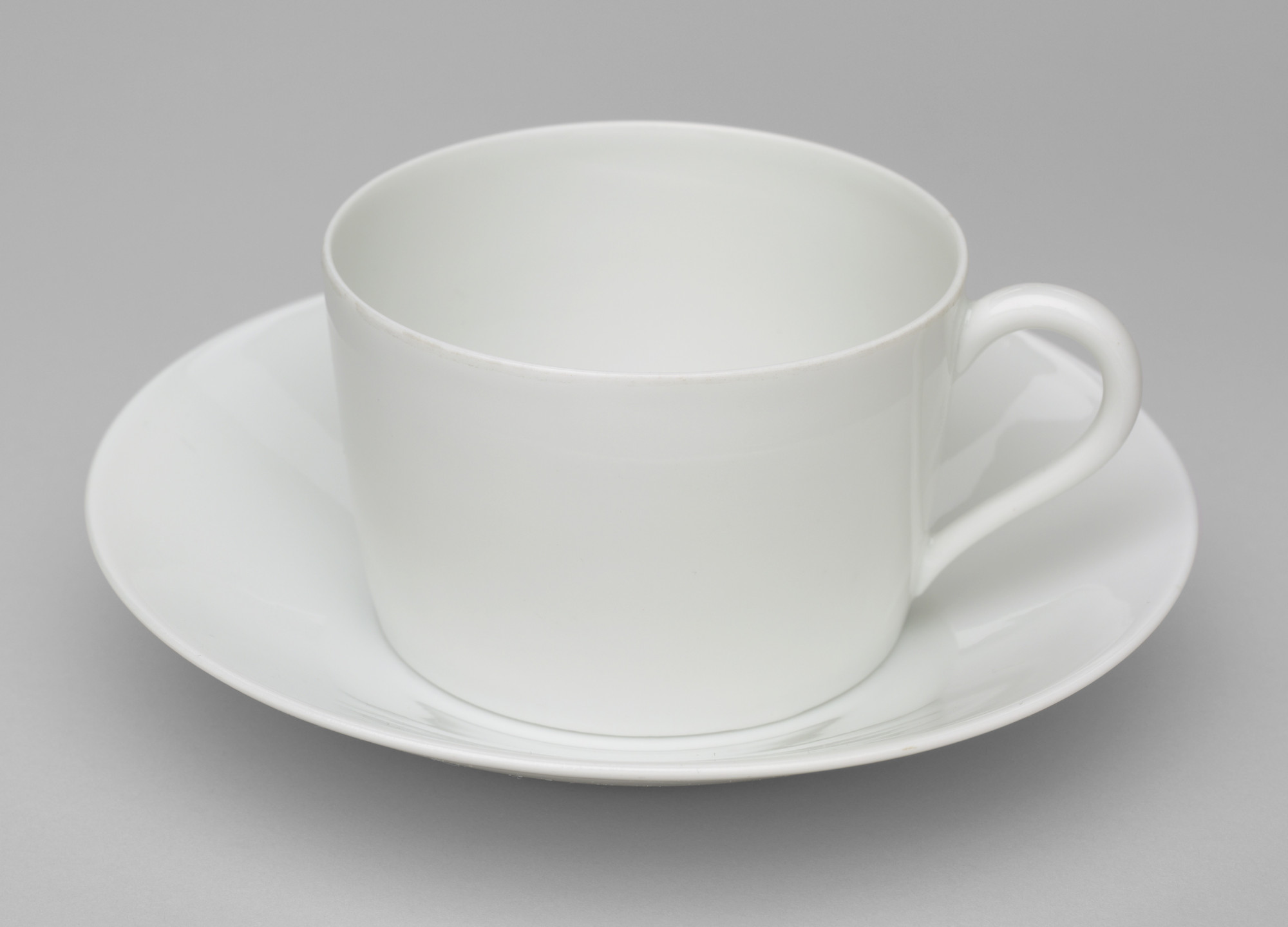 André Giraud &amp; Brousseau, Limoges, France. Cup and Saucer. Before 1953
