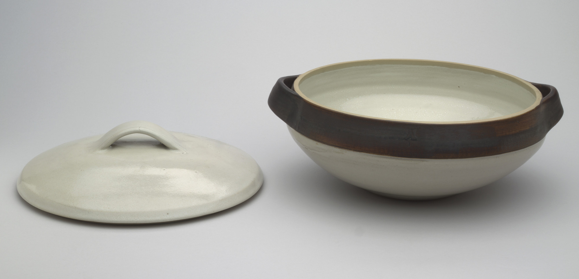 Lucie Rie, Hans Coper. Casserole. c. 1948