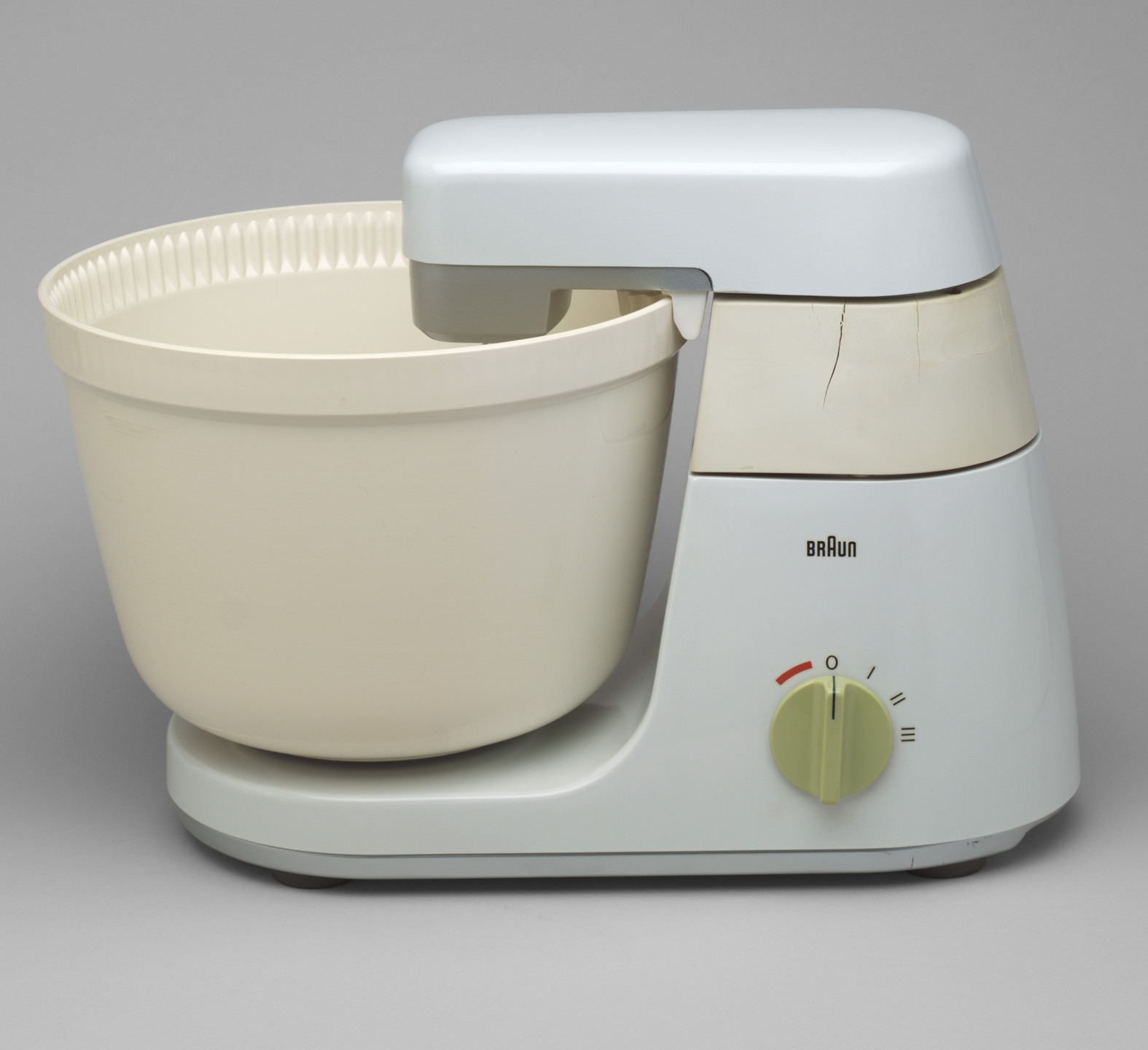 Gerd Alfred Müller, Robert Oberheim. Kitchen Machine (model KM 32). 1957