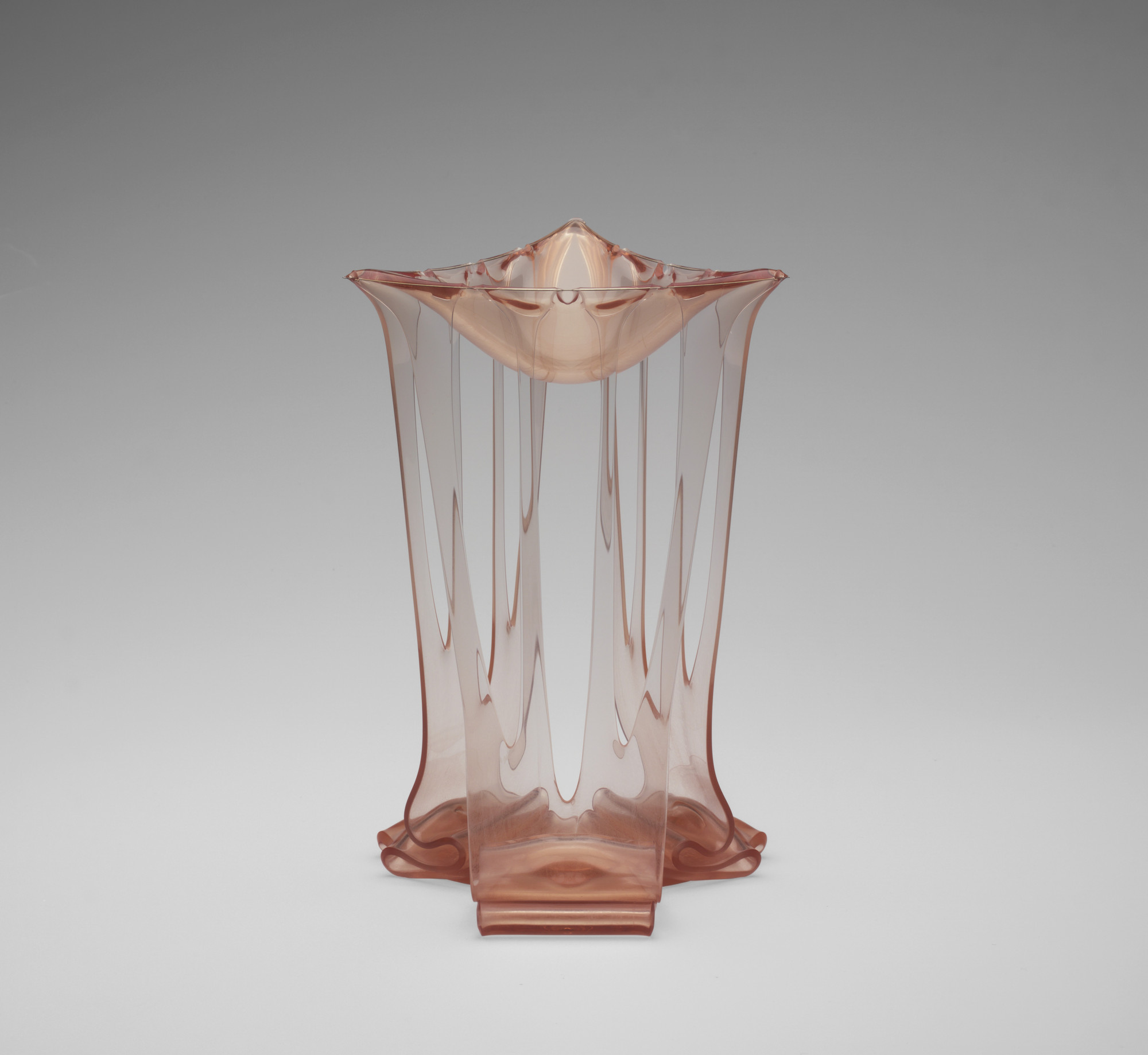 Sydney Cash. Vase