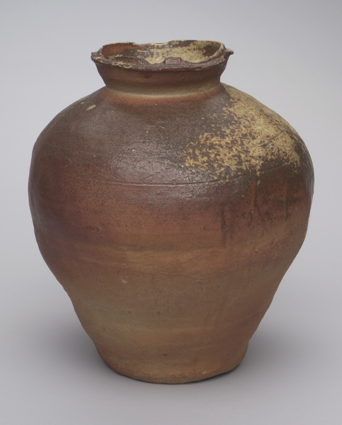 Kitaoji Rosanjin. Vase with Narrow Neck. 1953