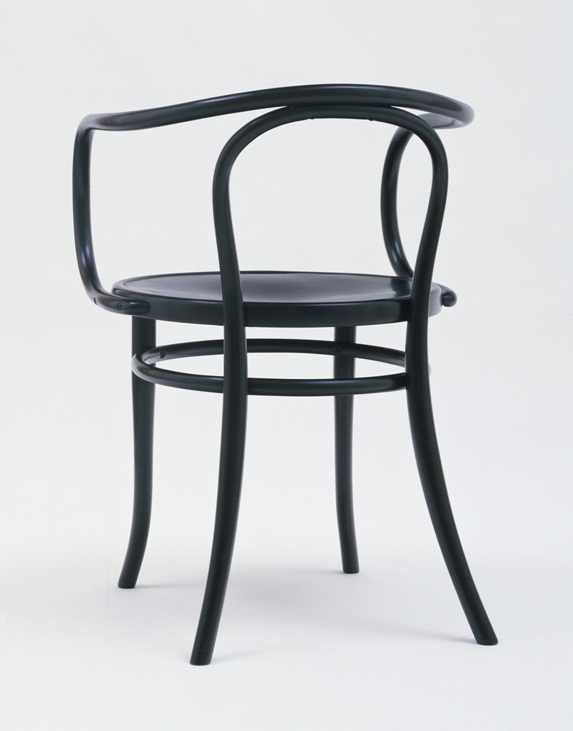 Armchair (model 6009 later B9)