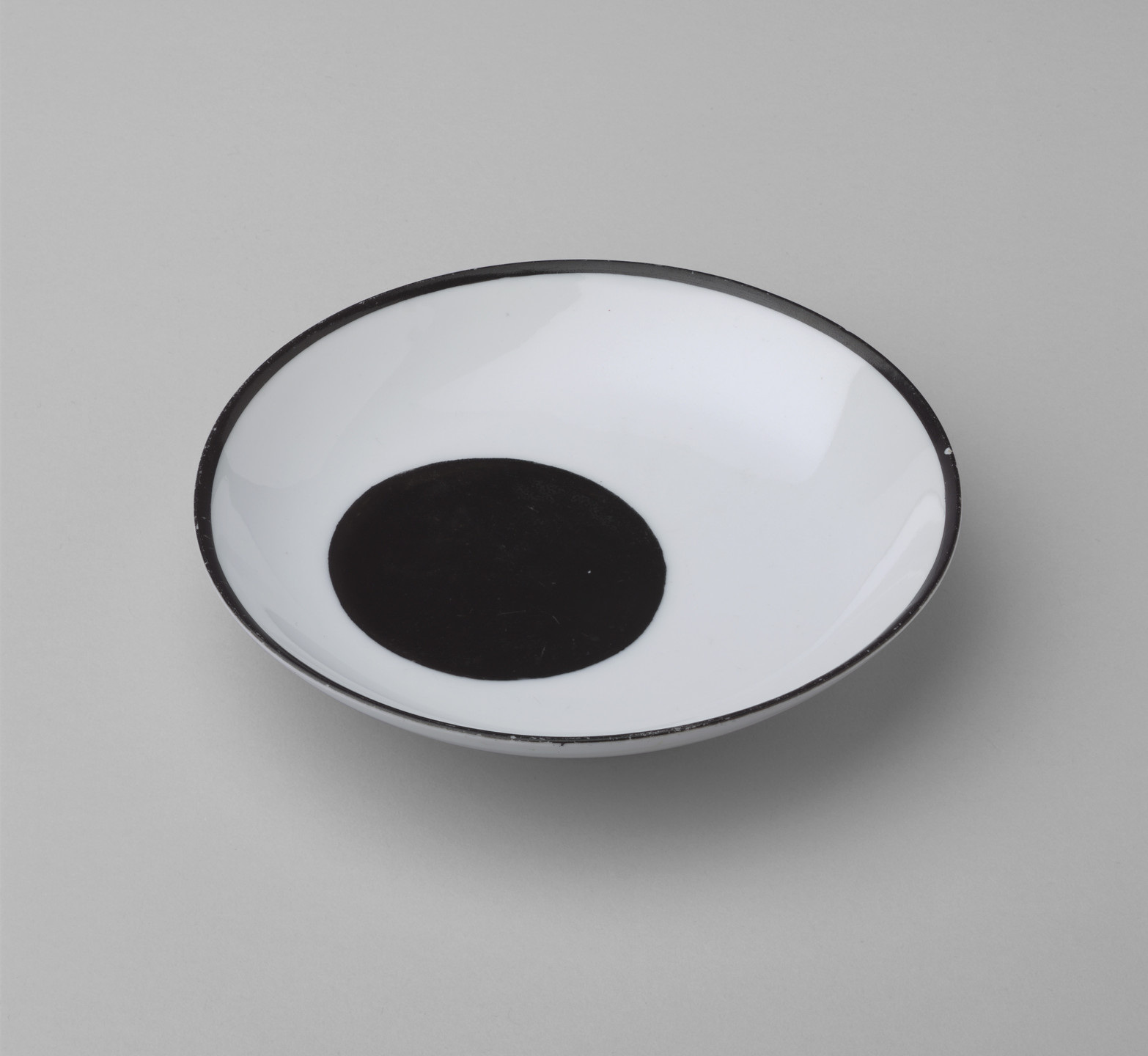 Nikolai Suetin. Saucer. 1923