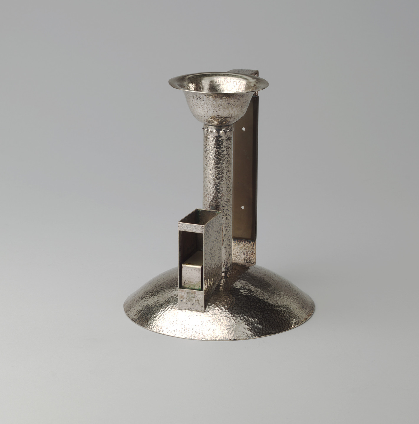 Metall-Arbeit Wiener Werkstätte. Candleholder. c. 1903-04