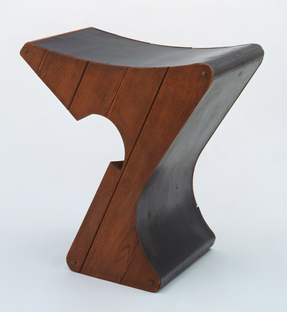 Chair-Pedestal-Picture Rack