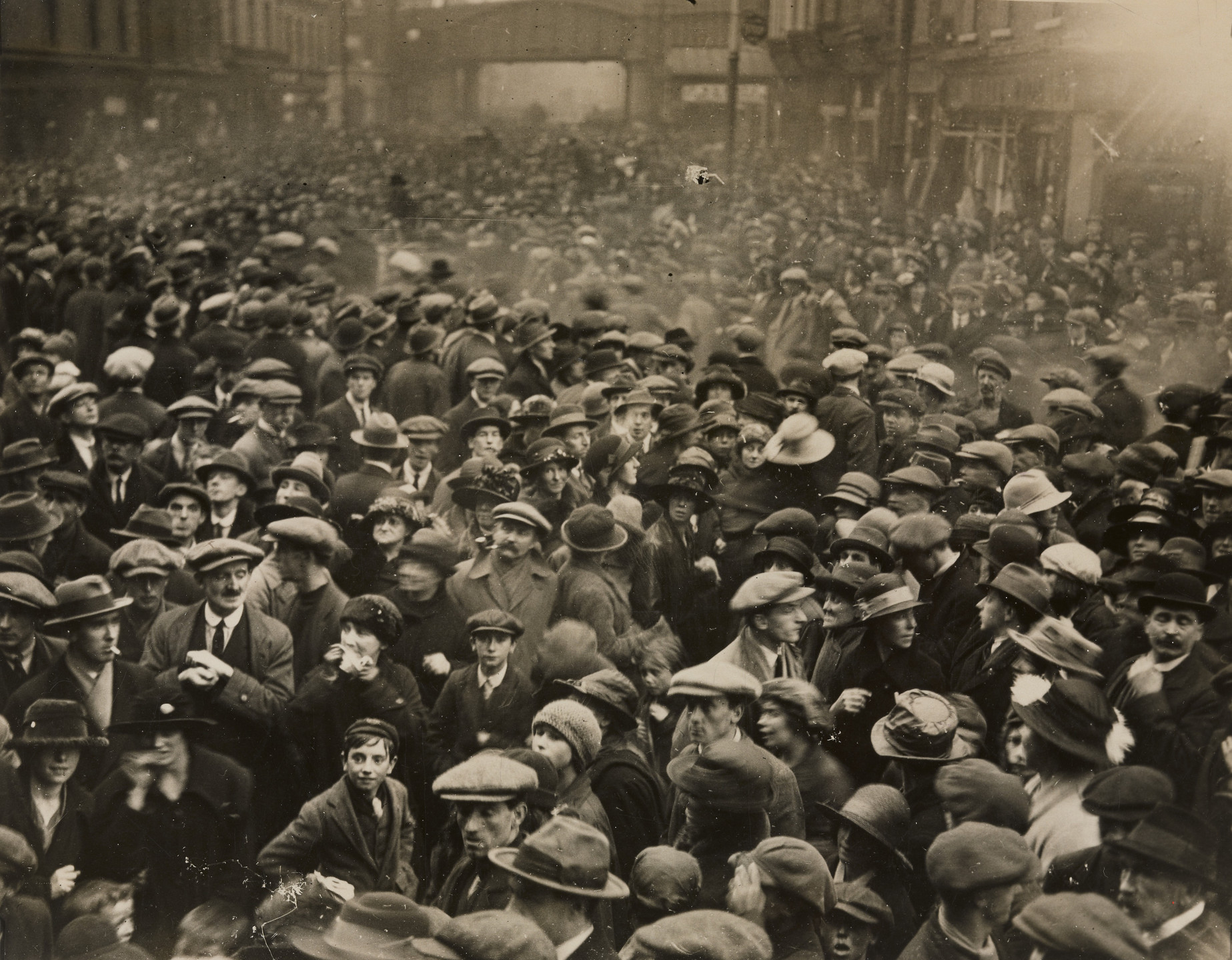 Topical Press Agency. Scenes at Maryborough, the Internment Camp for Political Prisoners. 1922
