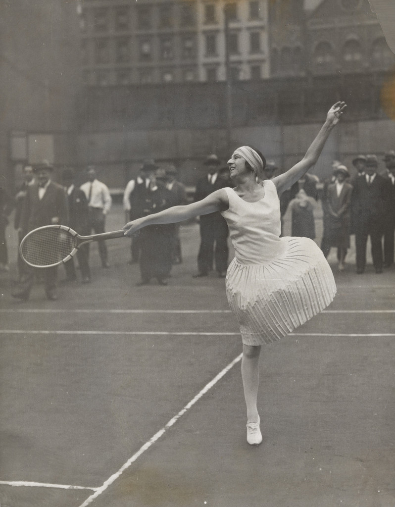 "Suzanne Lenglen, Professional"