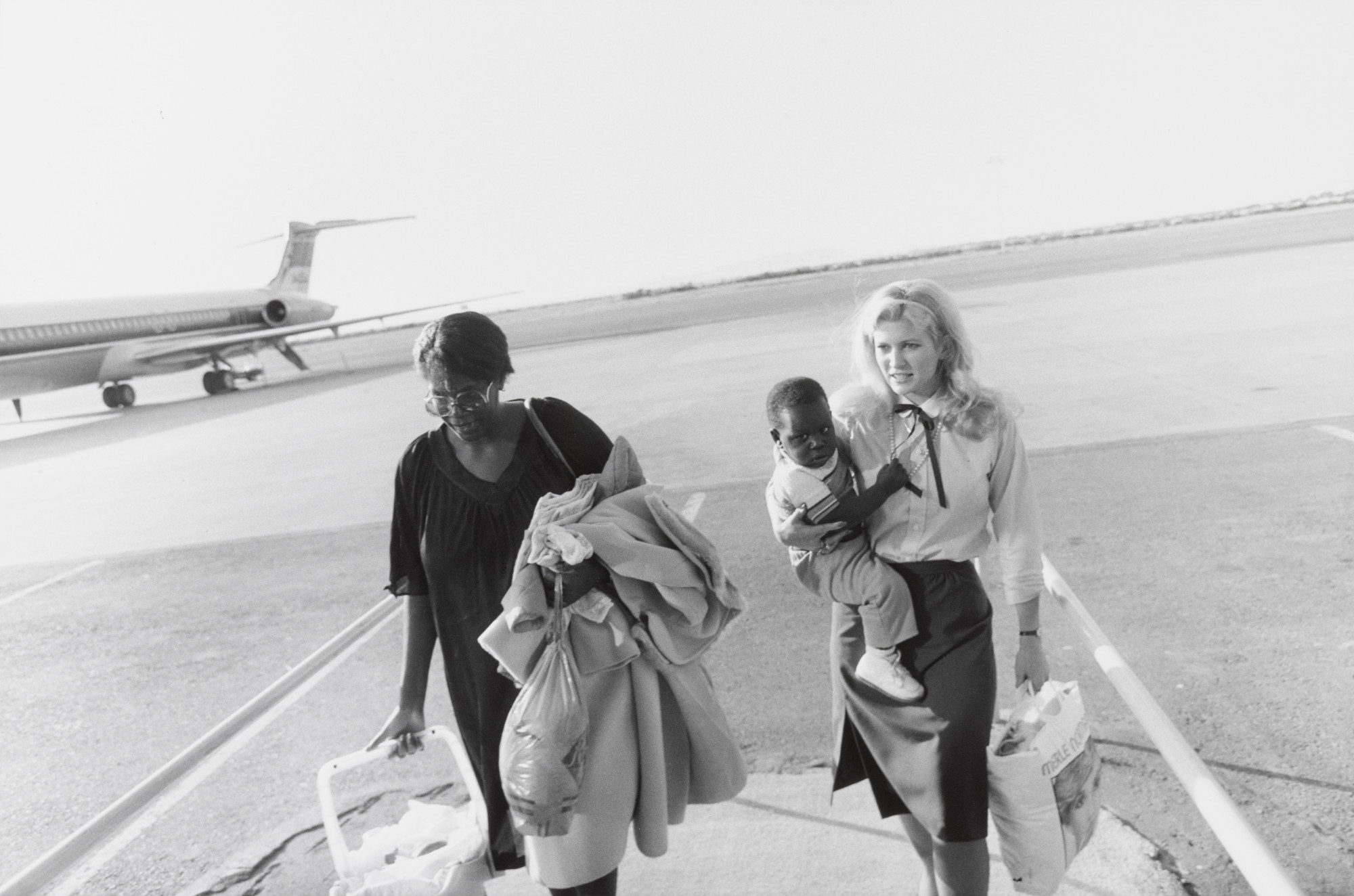 Arrivals & Departures: The Airport Pictures Of Garry