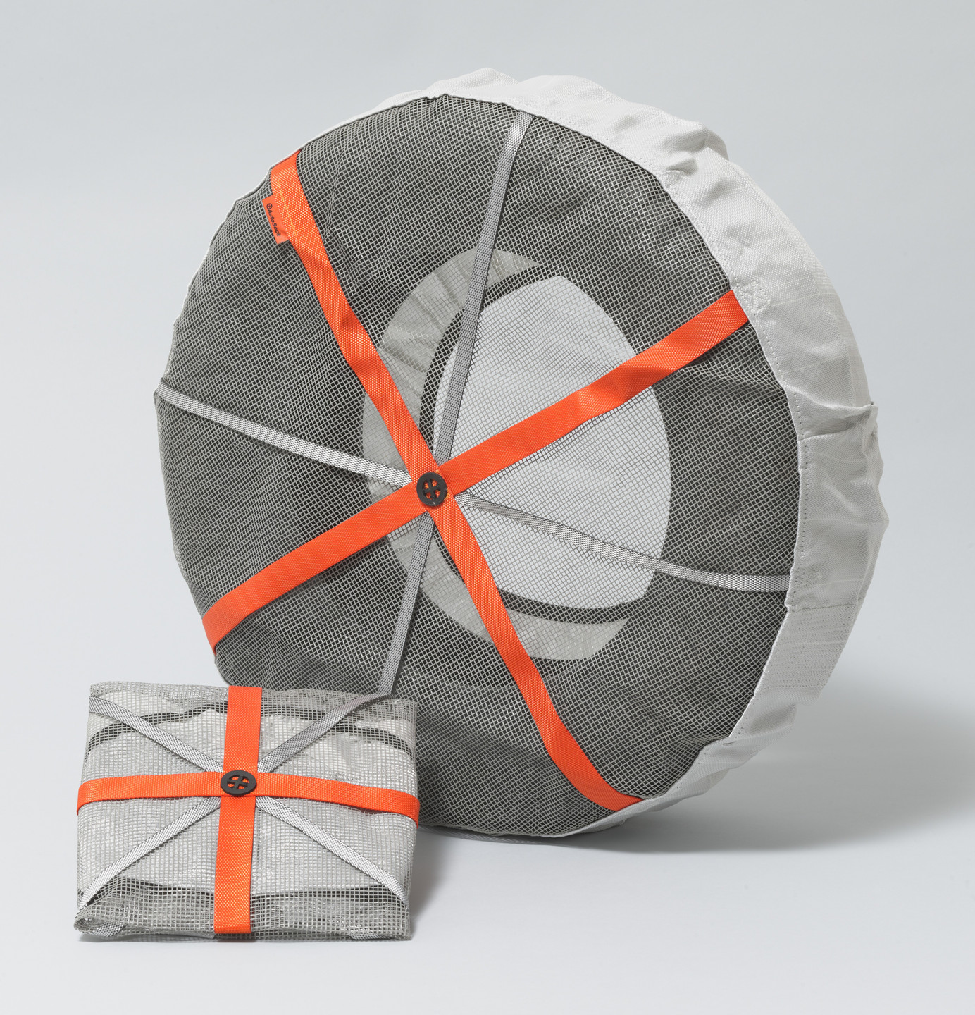 Einar Hareide, Anders Hansen, Hareide Designmill, Bård Løtveit. AutoSock for snow. 2002