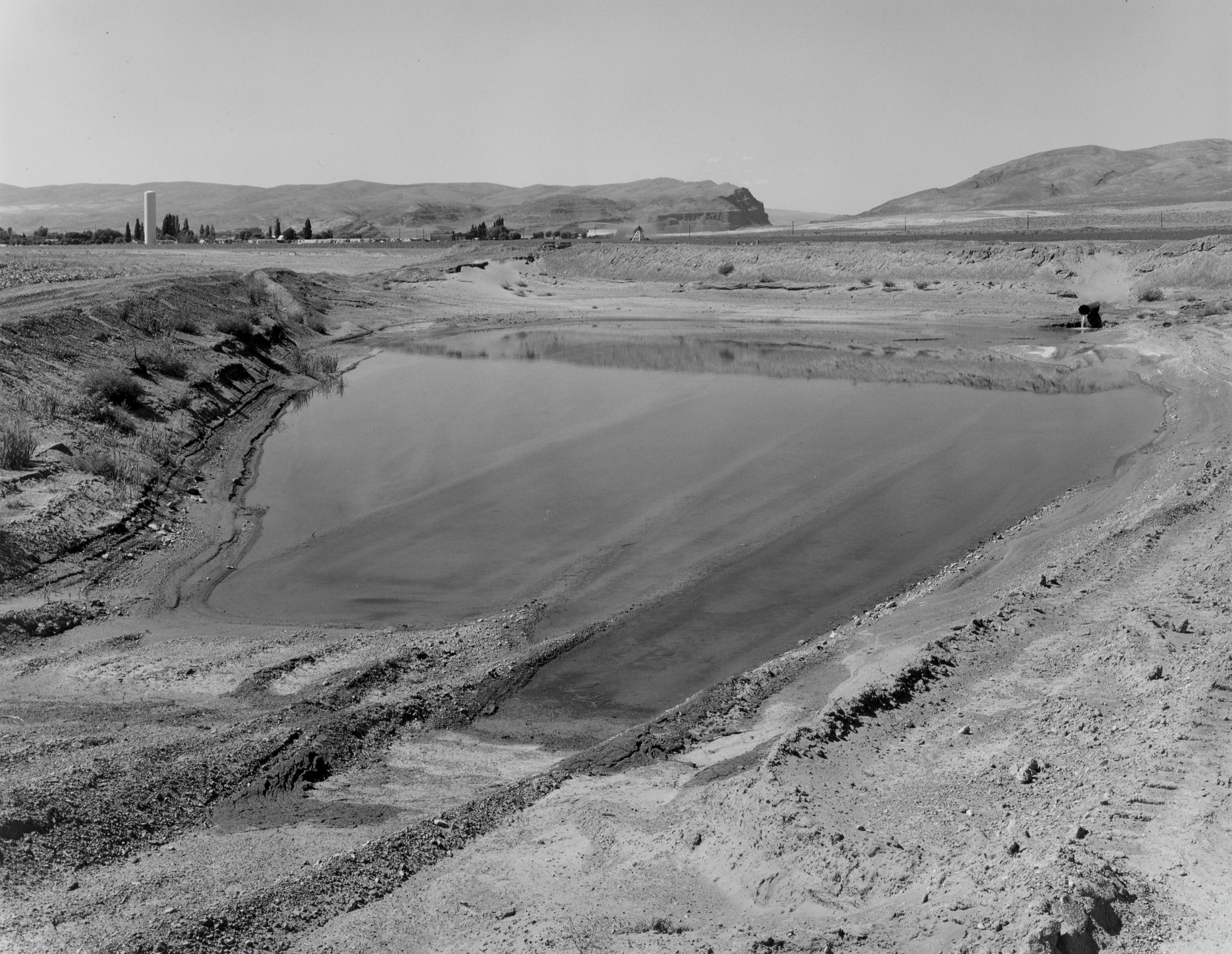 Joseph Bartscherer. Overflow Reservoir, Mattawa, Washington. 1984